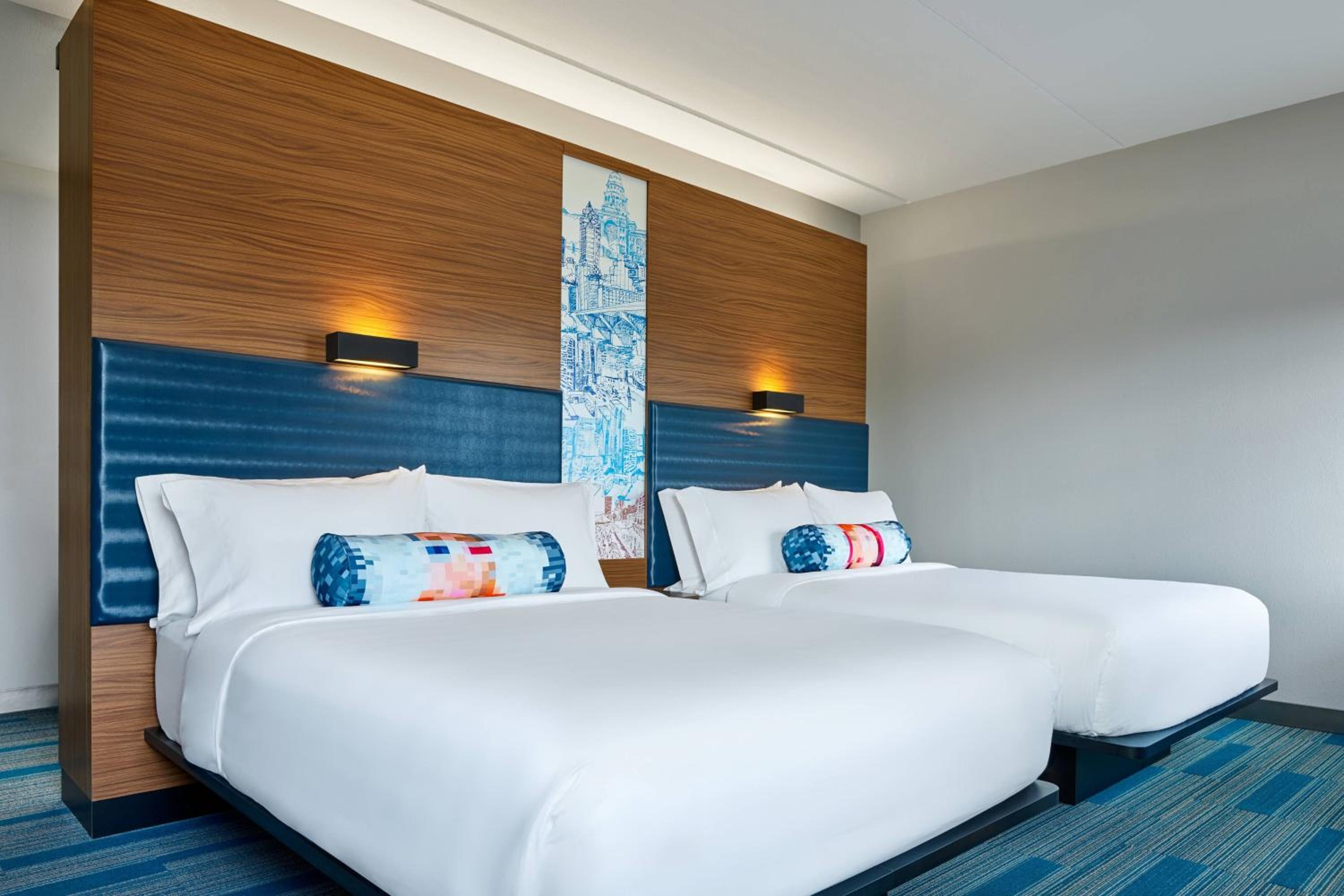 Queen Room with Two Queen Beds and Bathtub - Mobility Access/Hearing Accessible