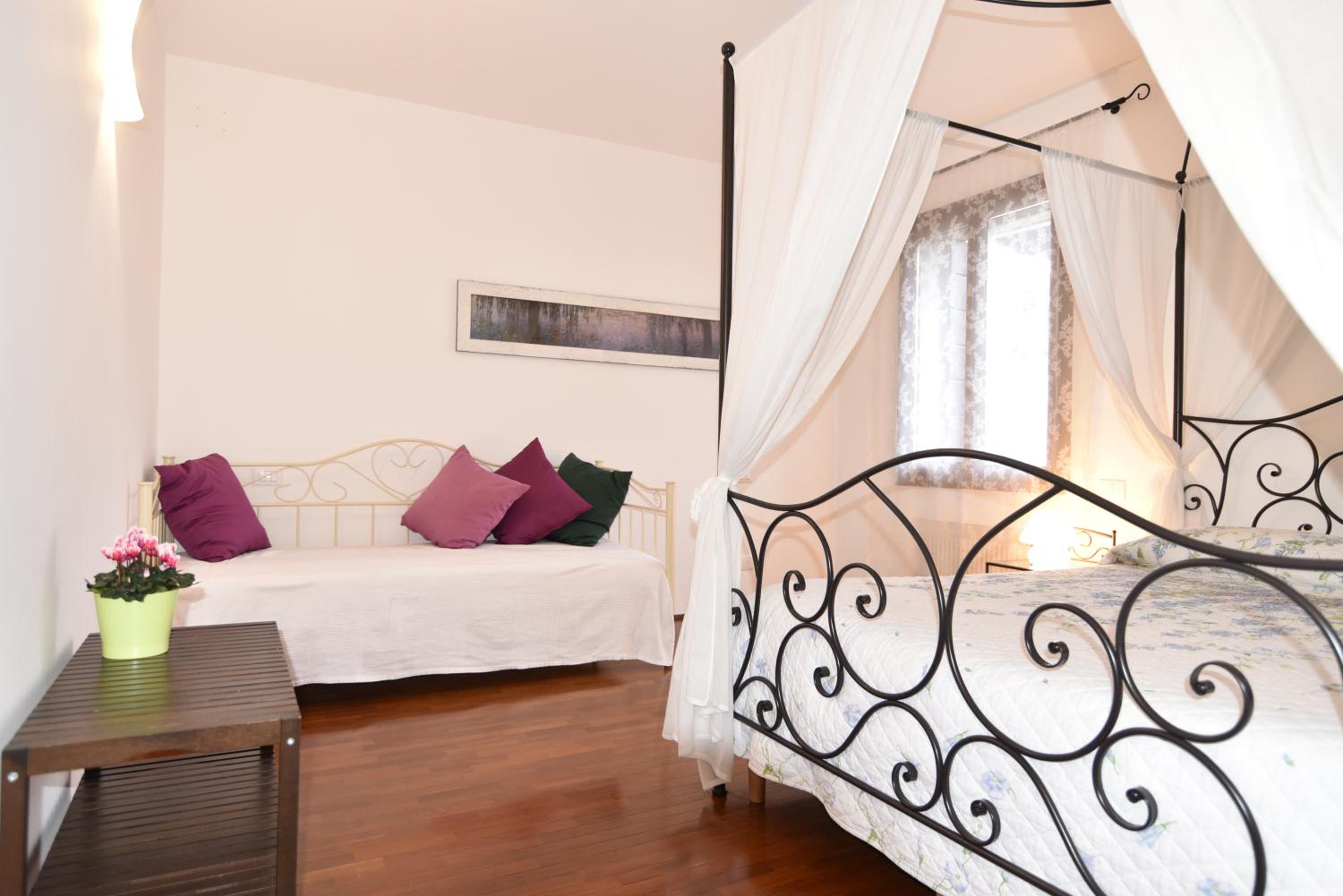 Triple Room with Garden View photo 2