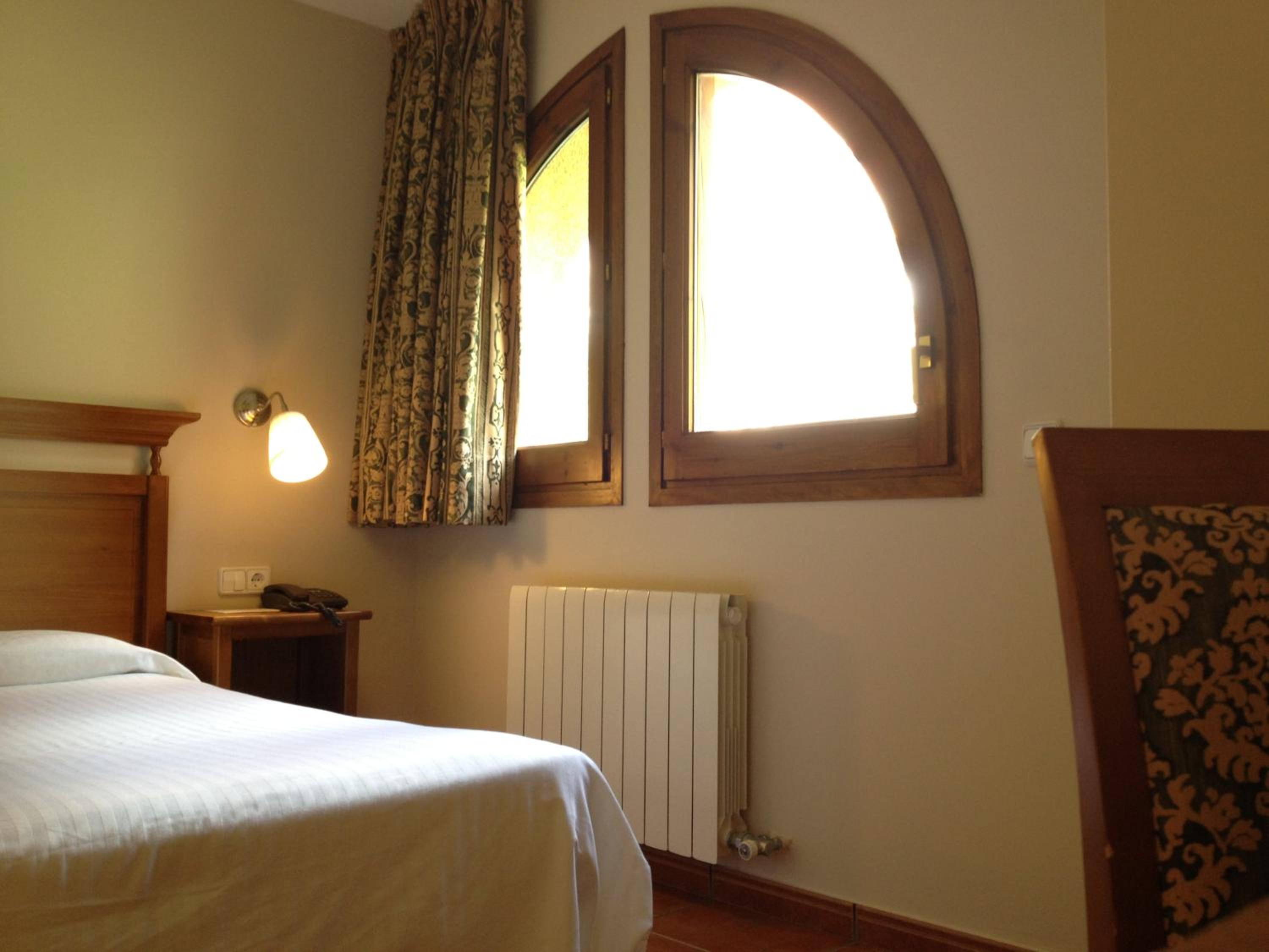 Double or Twin Room photo 3
