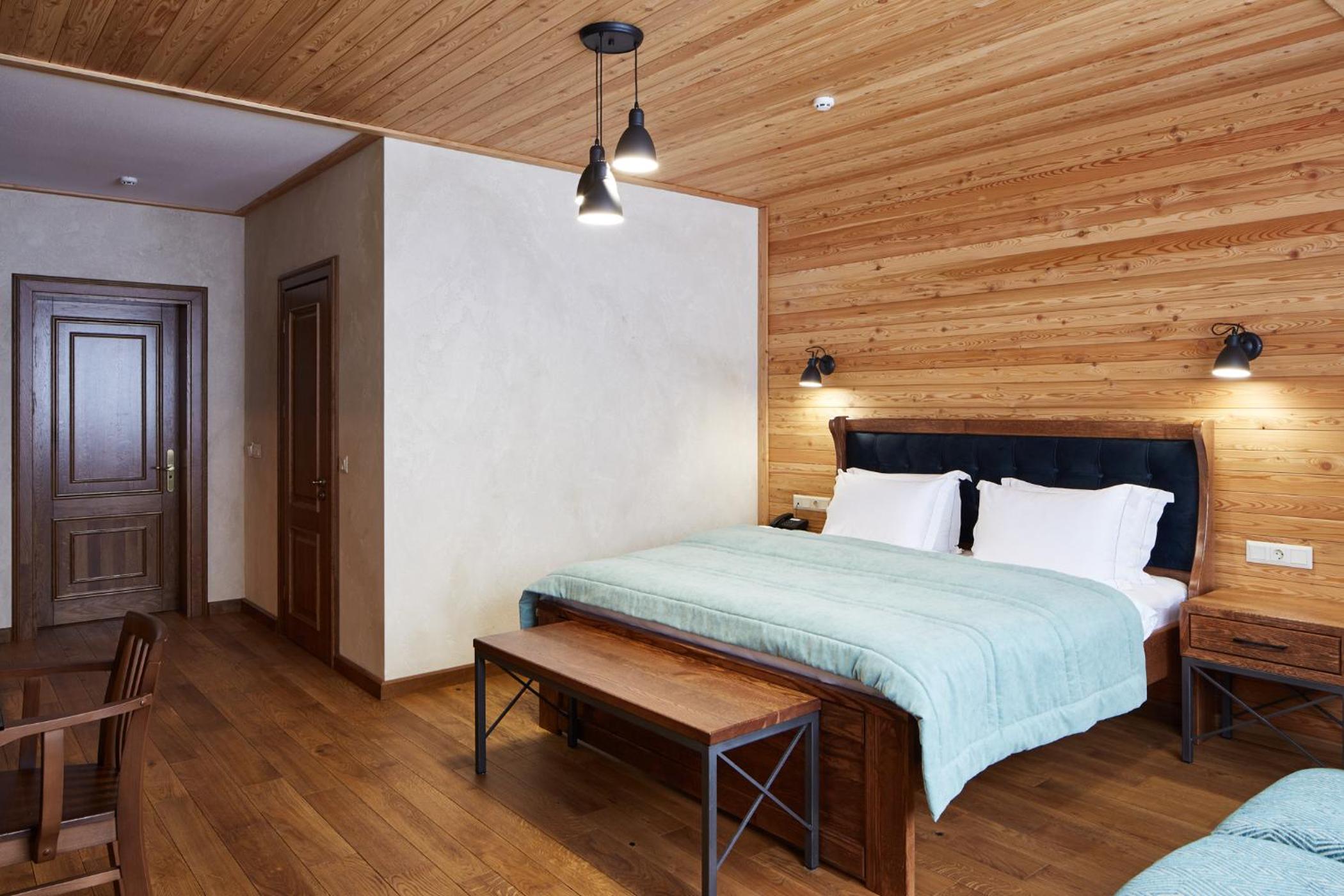 Deluxe Double Room with Spa Access photo 3
