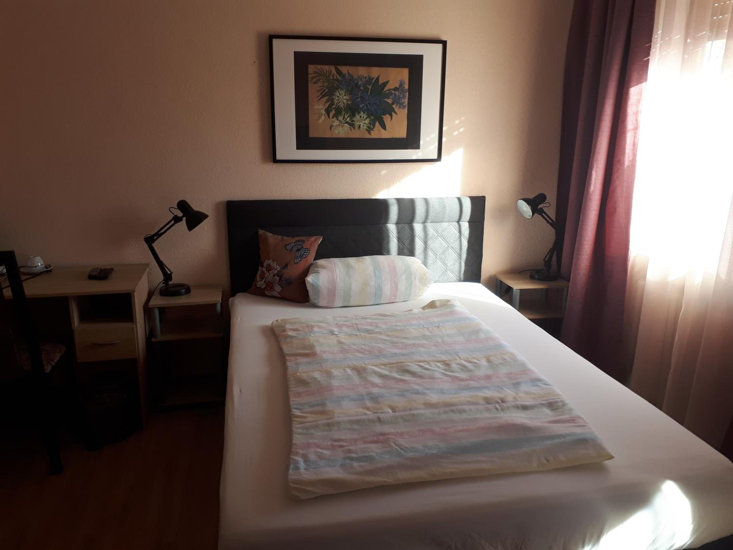Standard Single Room photo 2