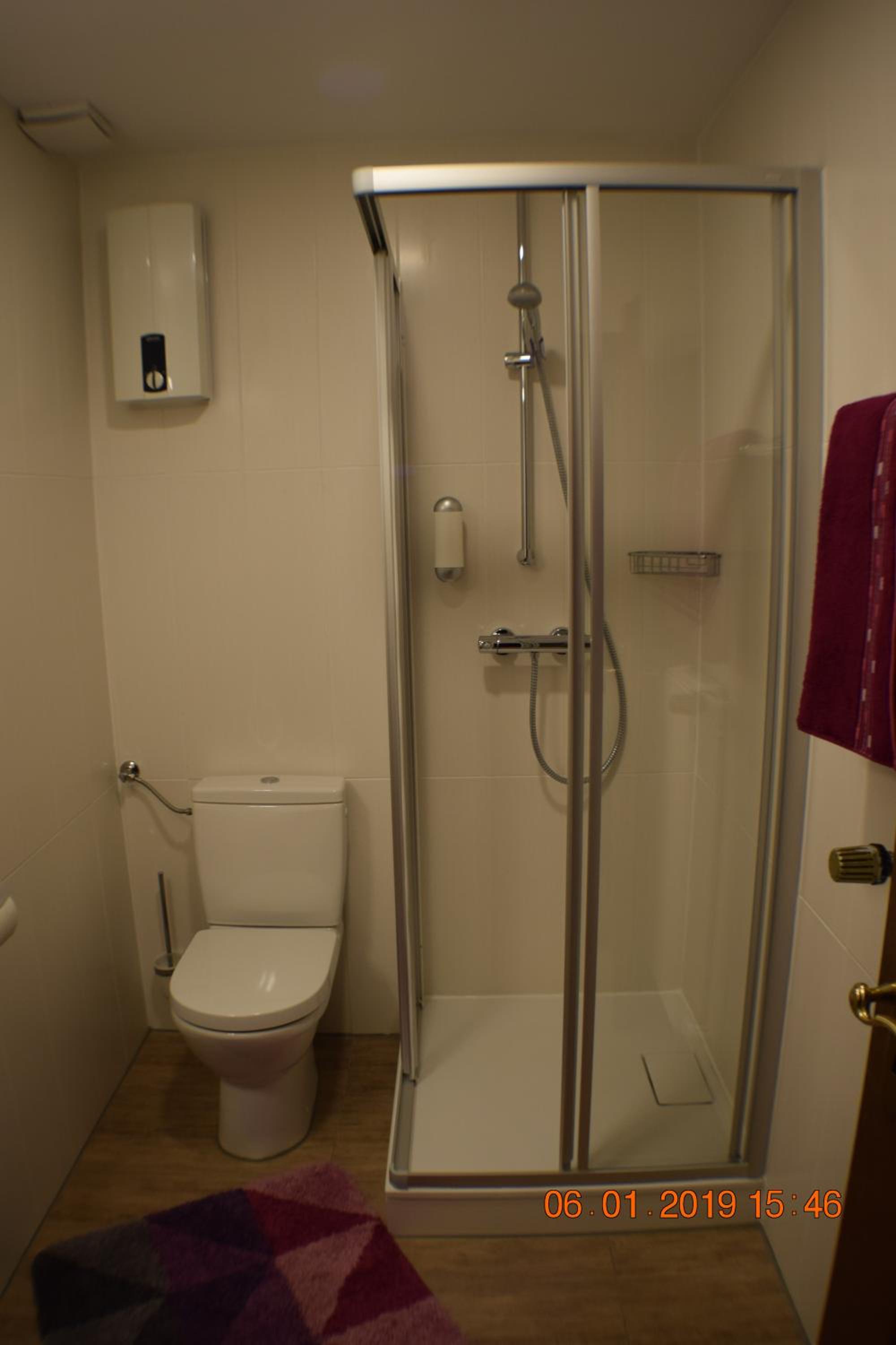 Standard Double Room - Photo 15