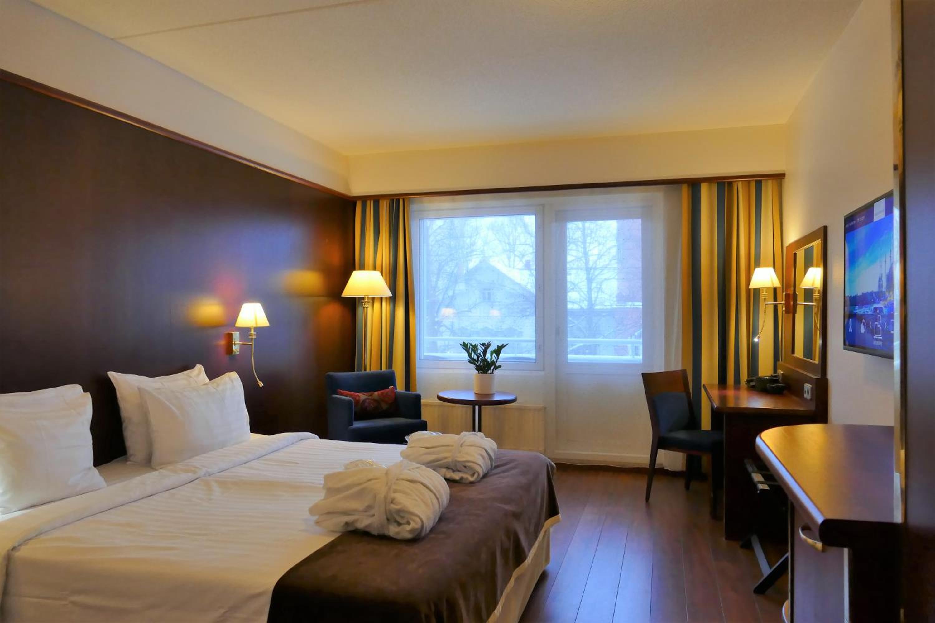  Superior King Room photo 2
