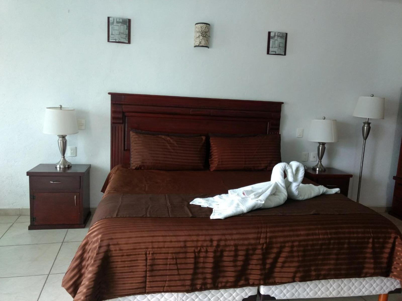 Deluxe King Room