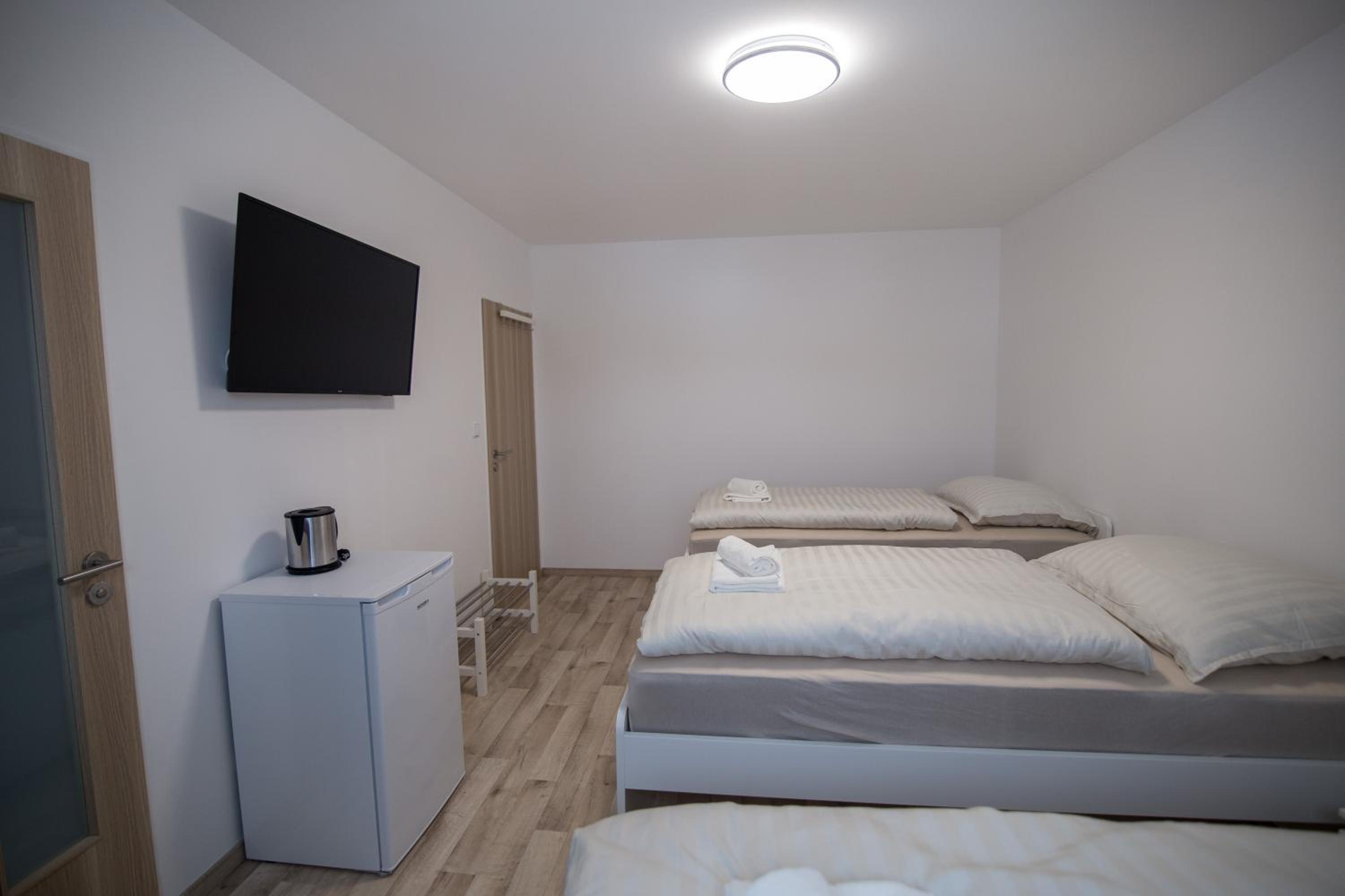 One-Bedroom Apartment - Photo 16