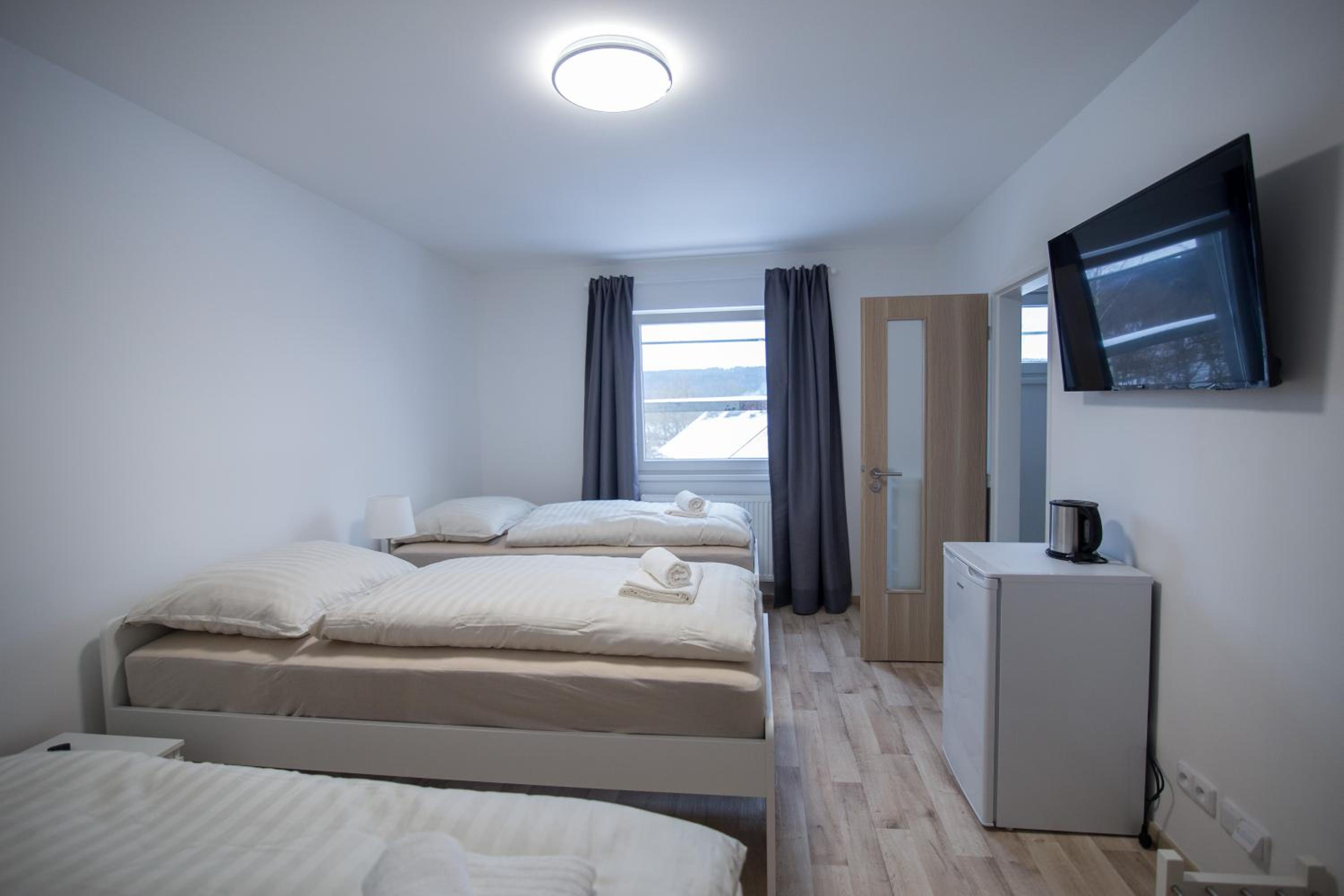 One-Bedroom Apartment - Photo 8