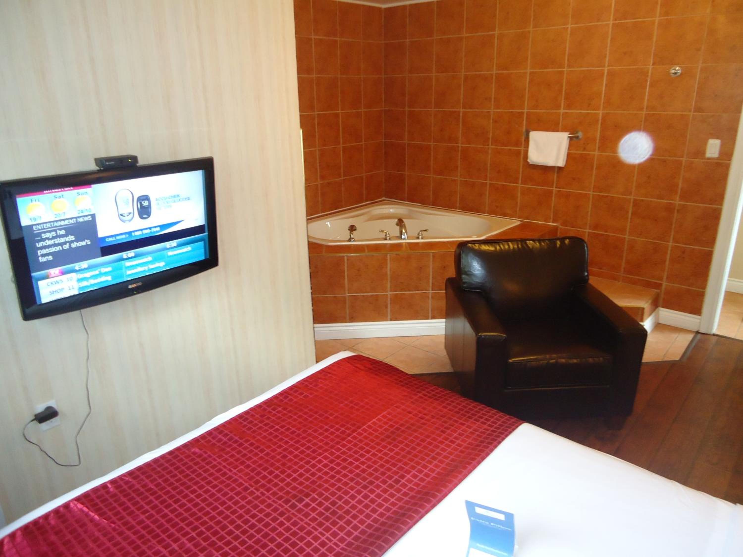 King Room with Spa Bath