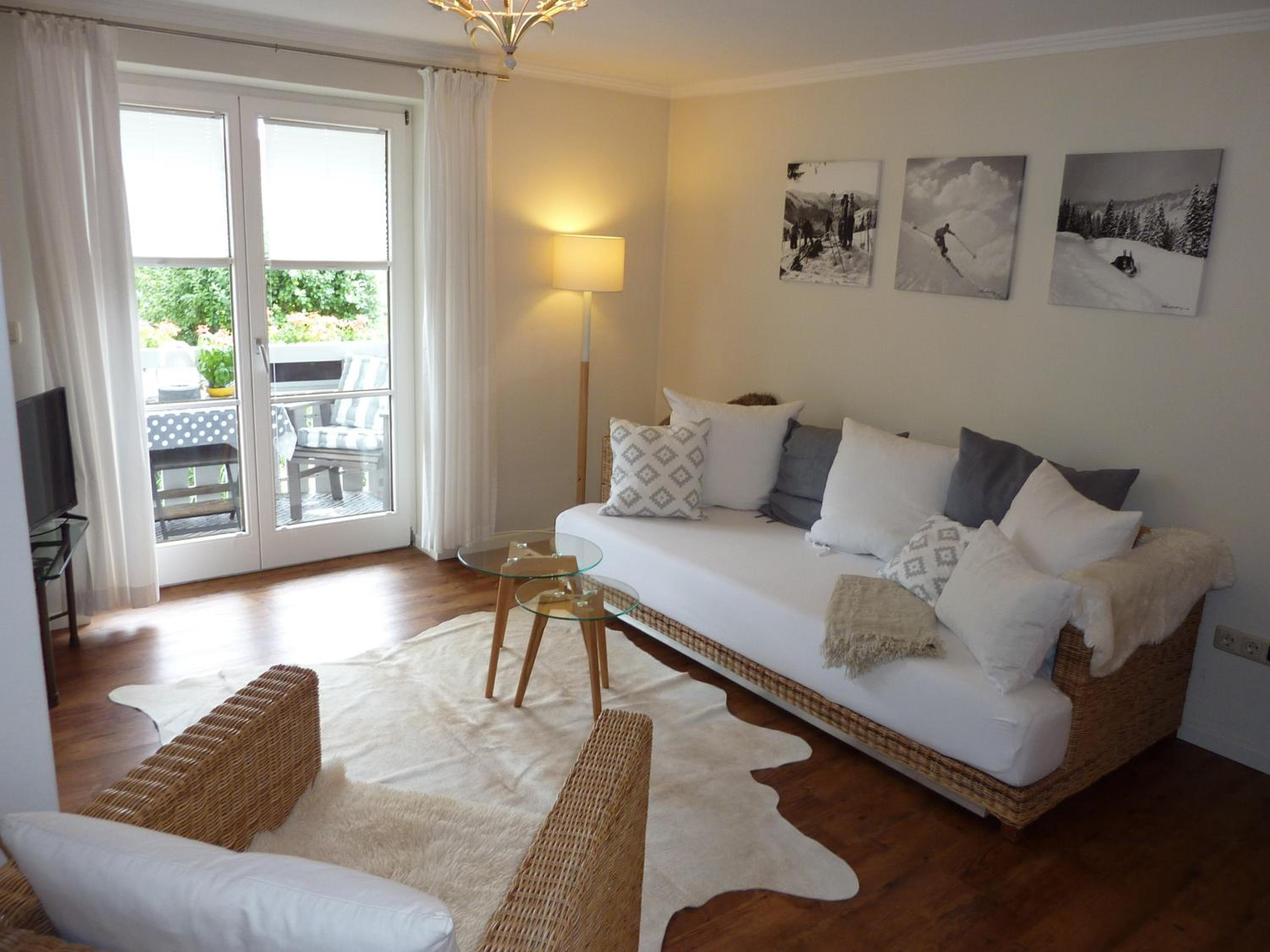 Apartment with Balcony photo 1