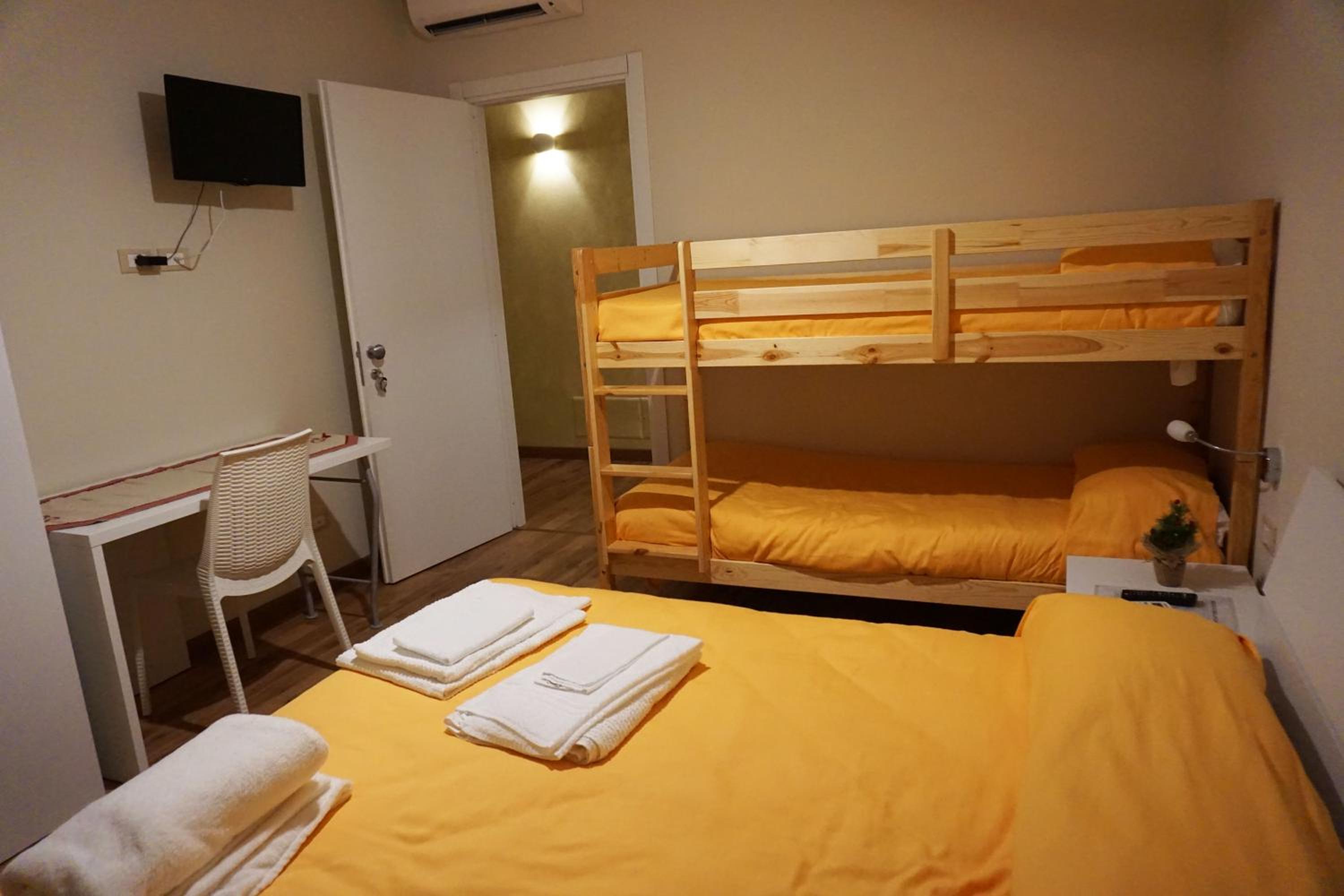 Quadruple Room With Private Bathroom
