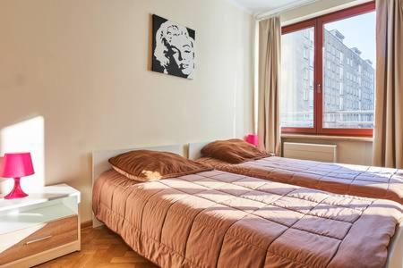 Three-Bedroom Apartment - Photo 27
