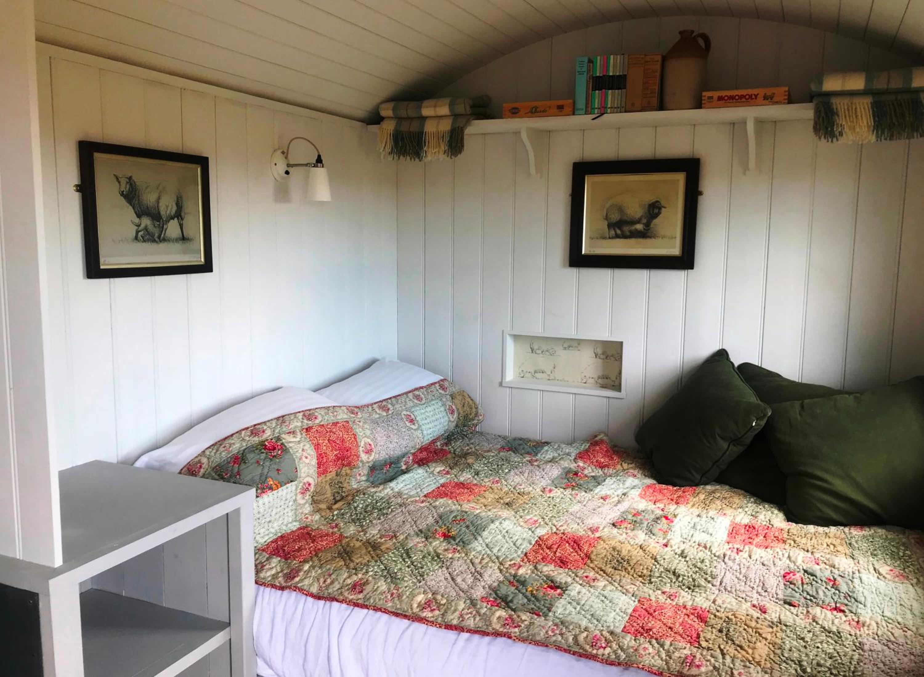 Double Room with Private Bathroom photo 1