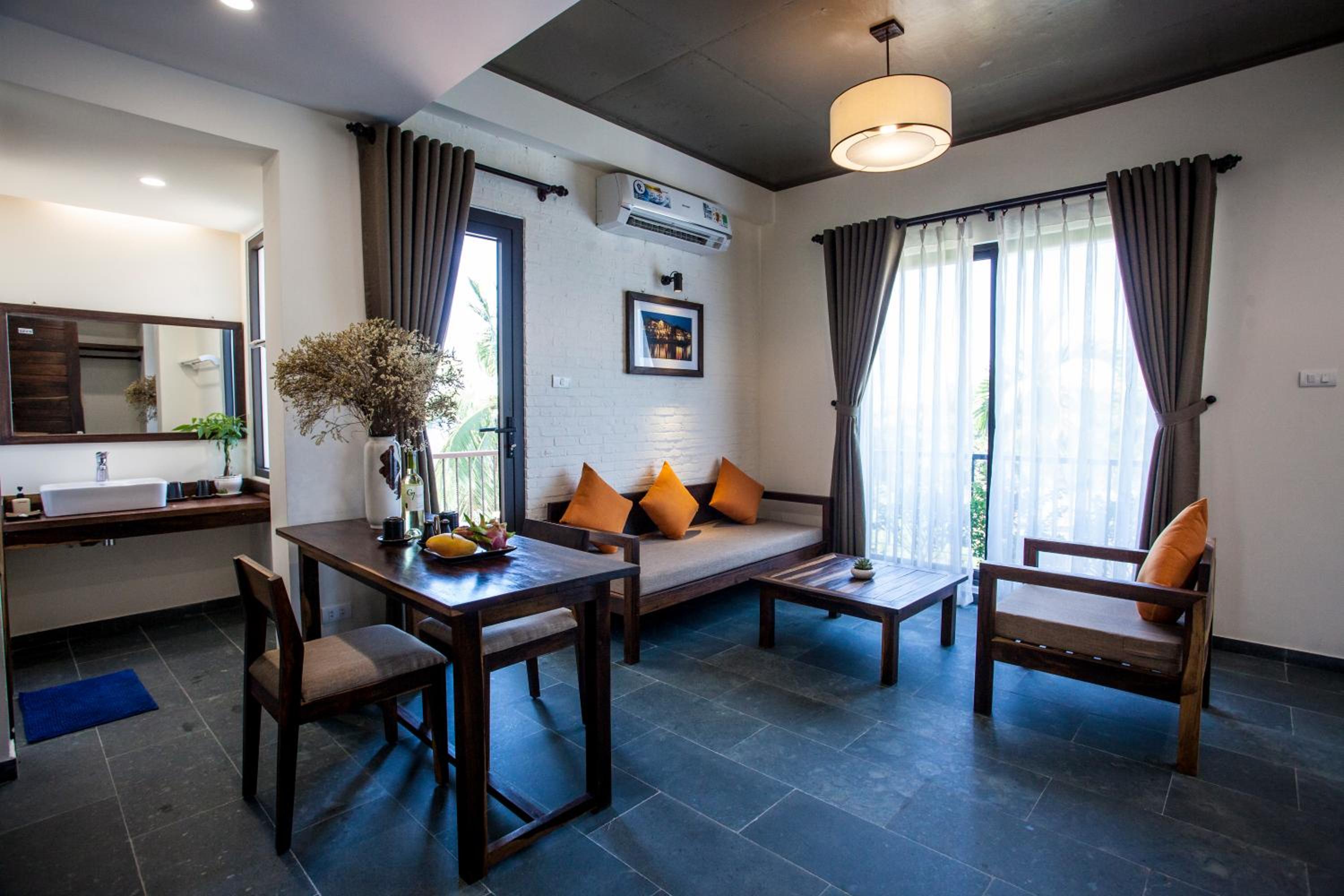 Deluxe Apartment