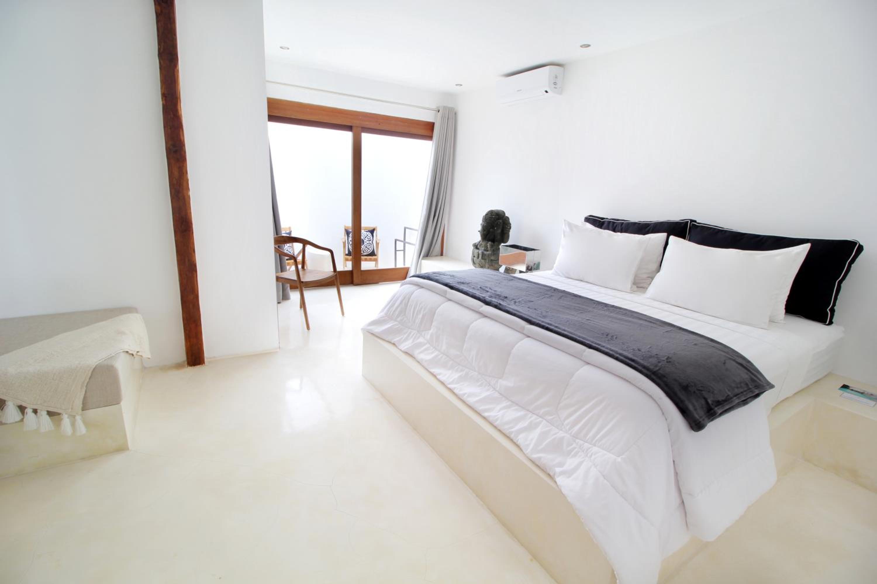 Two-Bedroom Villa with Private Pool - Photo 12