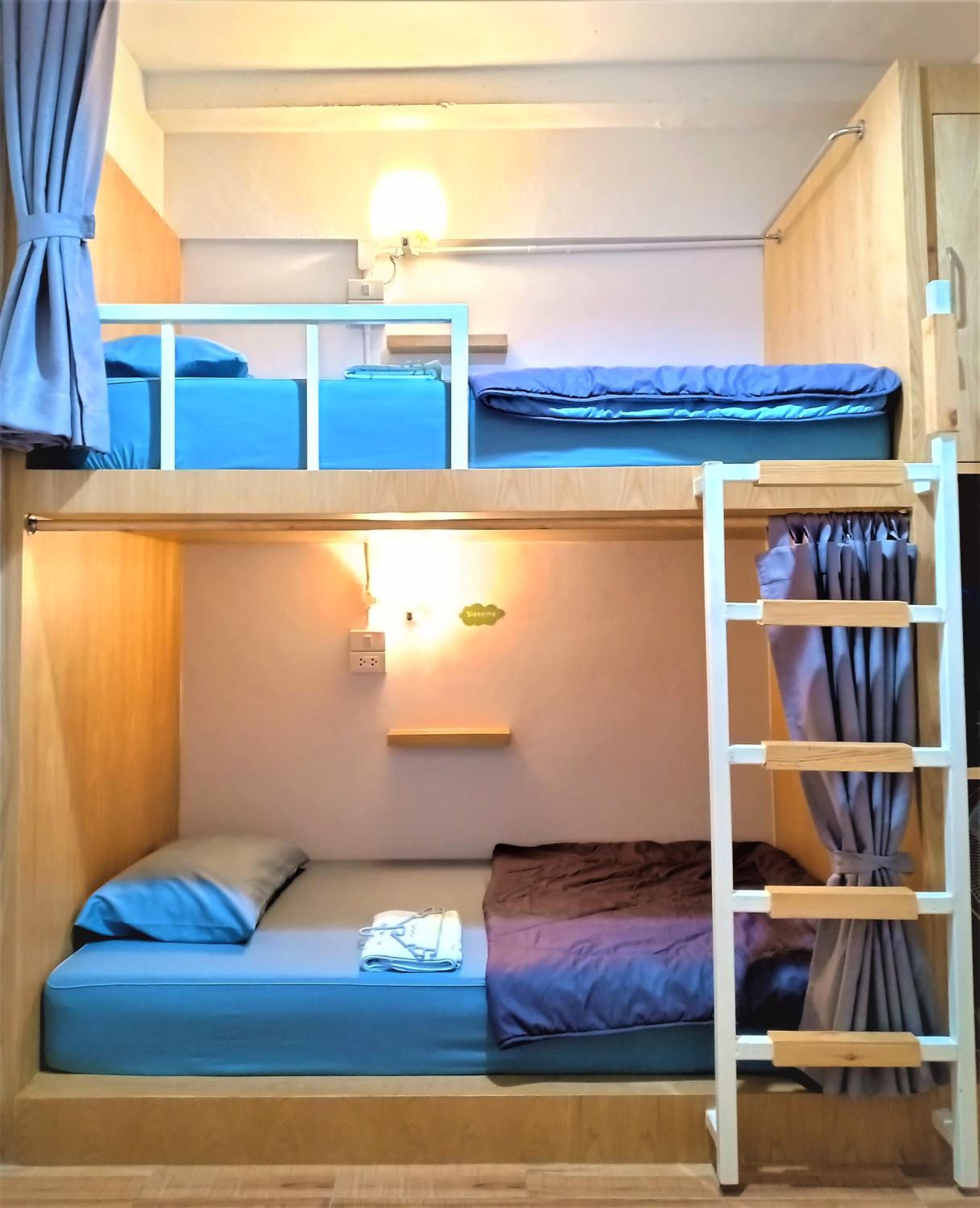 Standard Studio Room (Internal Window) - Photo 8