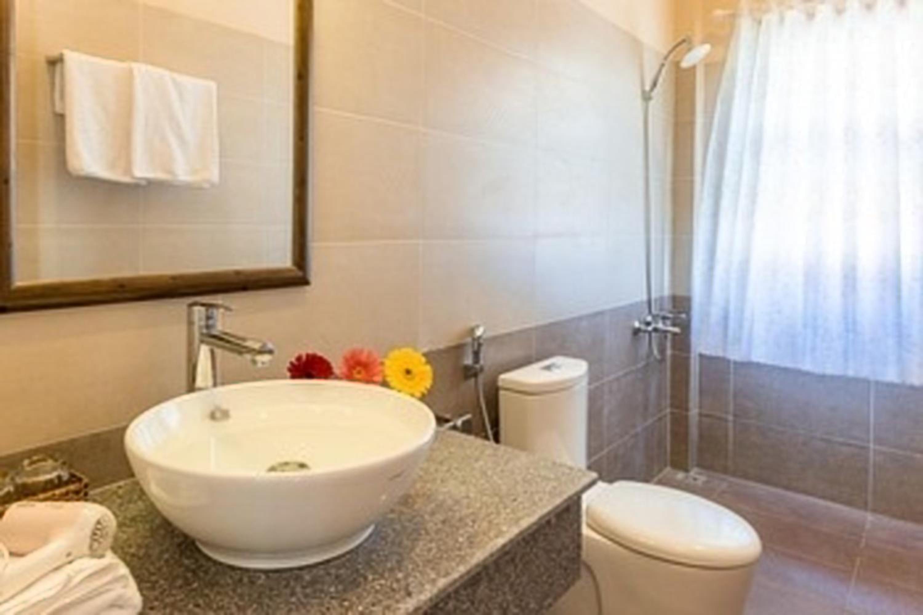 Deluxe Bungalow - Photo 2