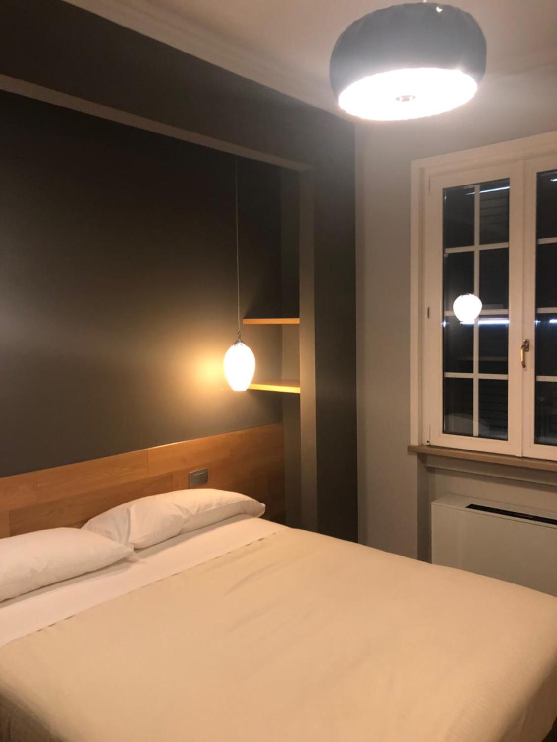 Double or Twin Room - Photo 6