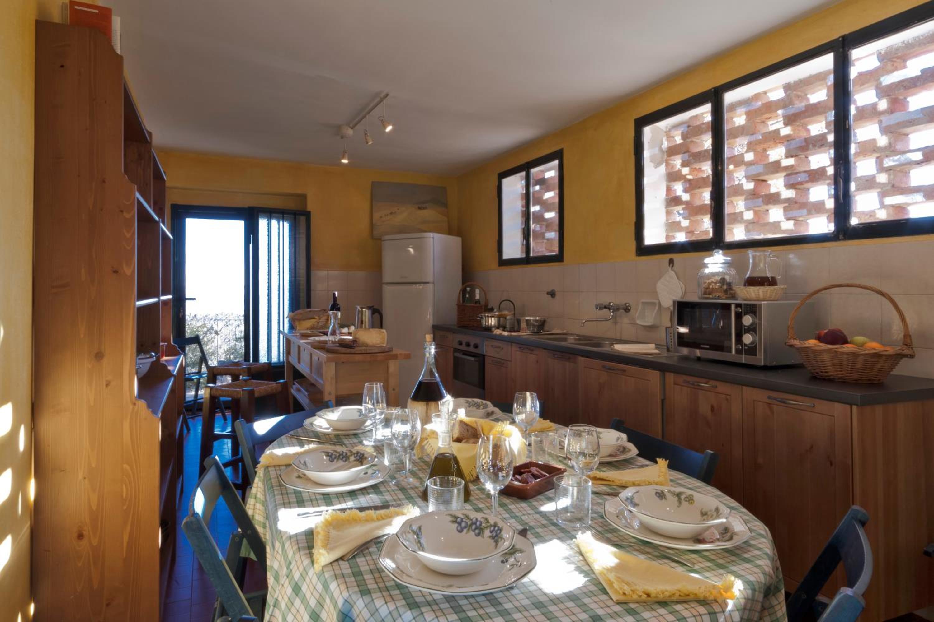 Three-Bedroom House photo 2