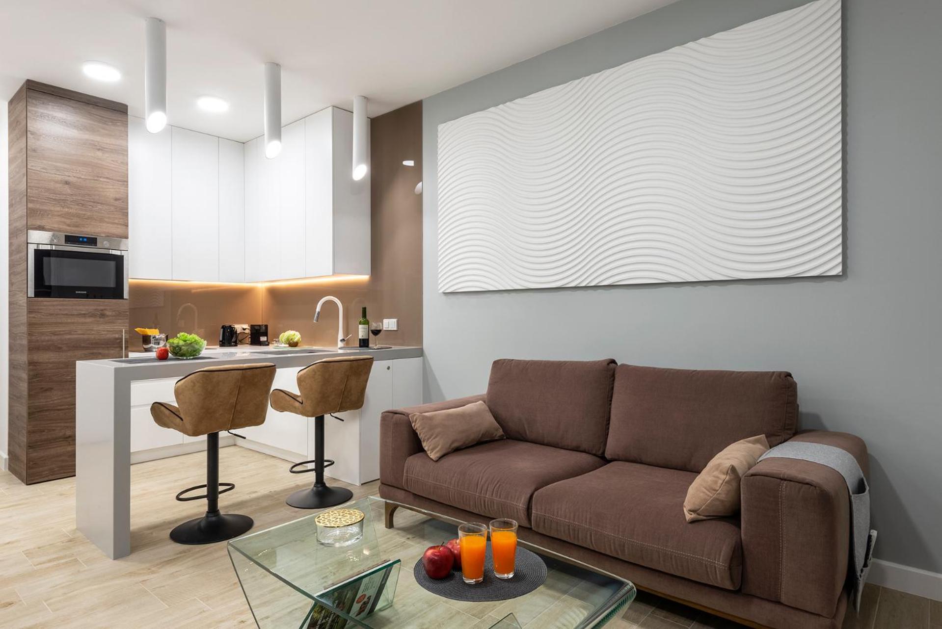 One-Bedroom Apartment - Photo 9