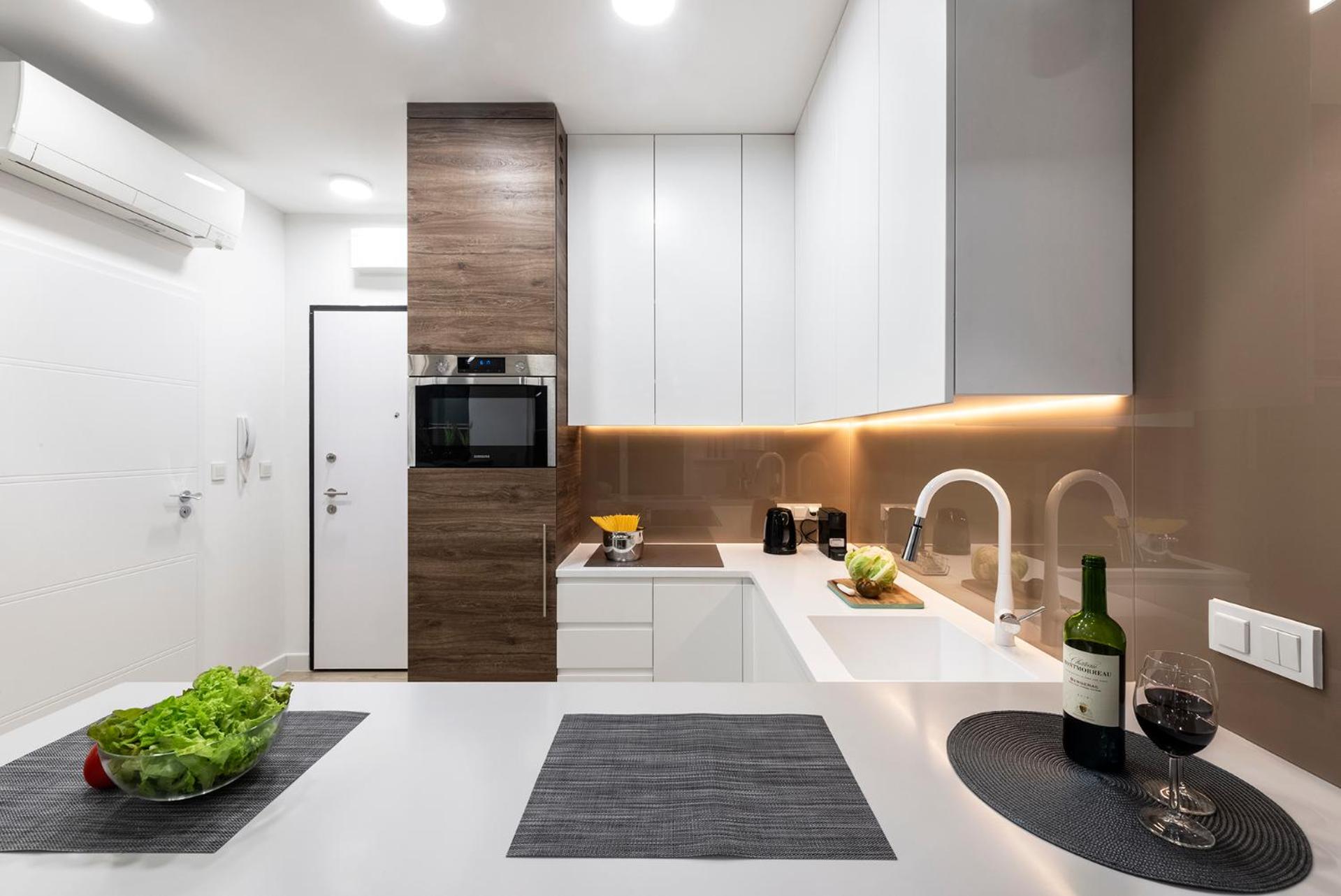 One-Bedroom Apartment - Photo 11