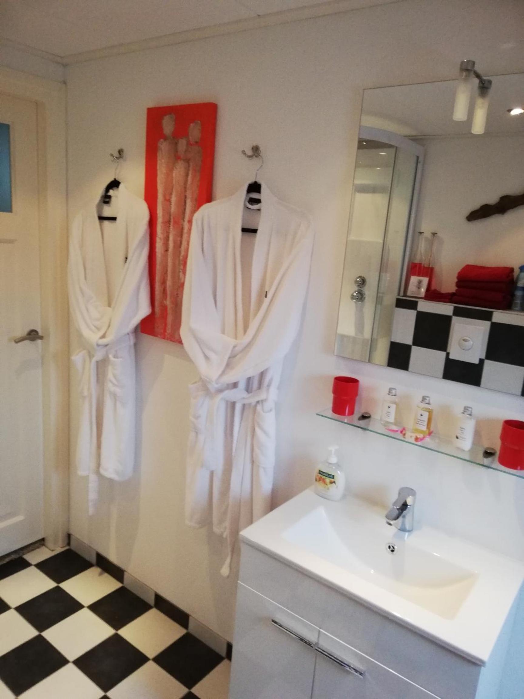 Double Room With Private Bathroom photo 1