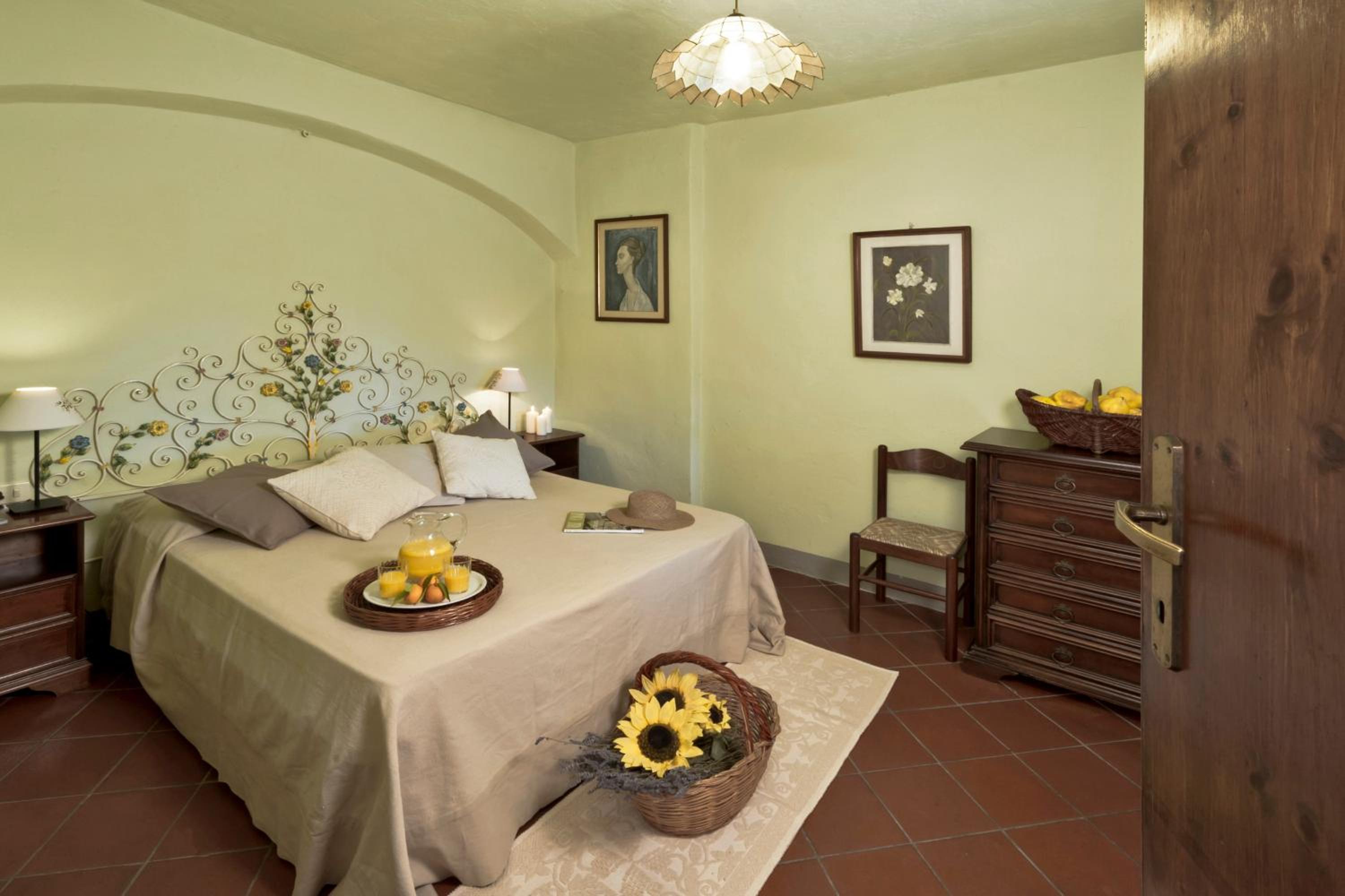 Two-Bedroom House photo 2