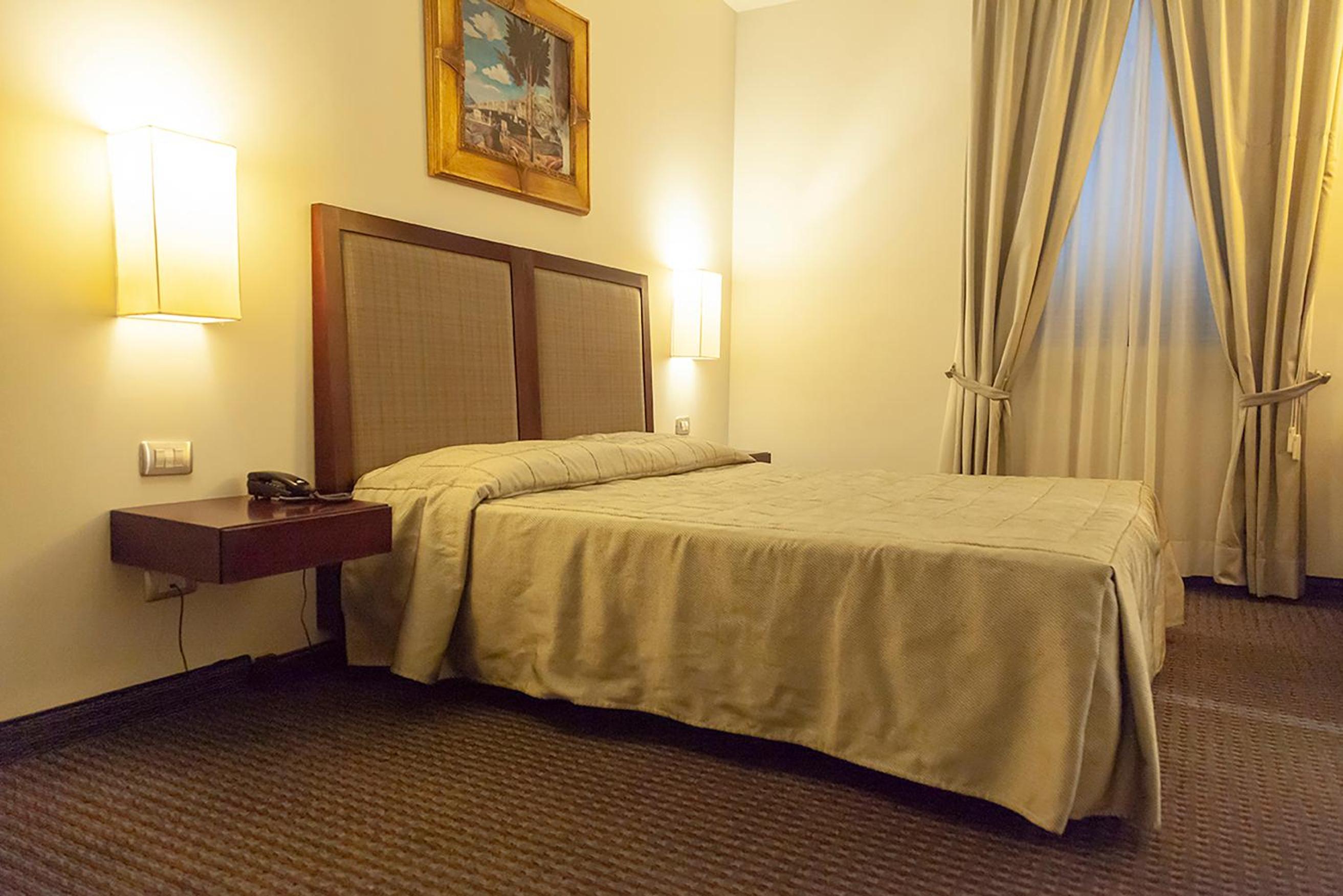 Double Room - Photo 2