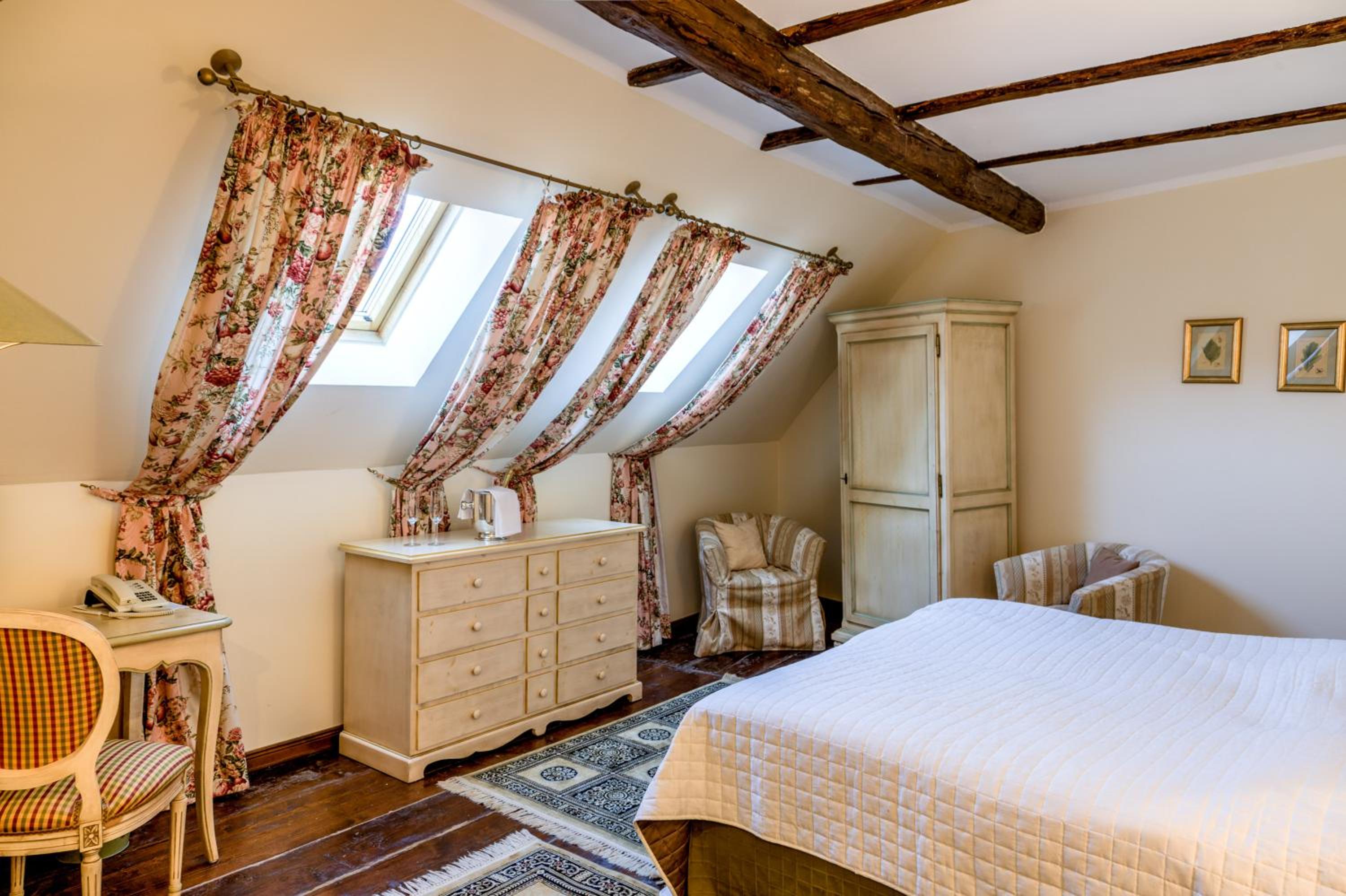 Double Room - Photo 9