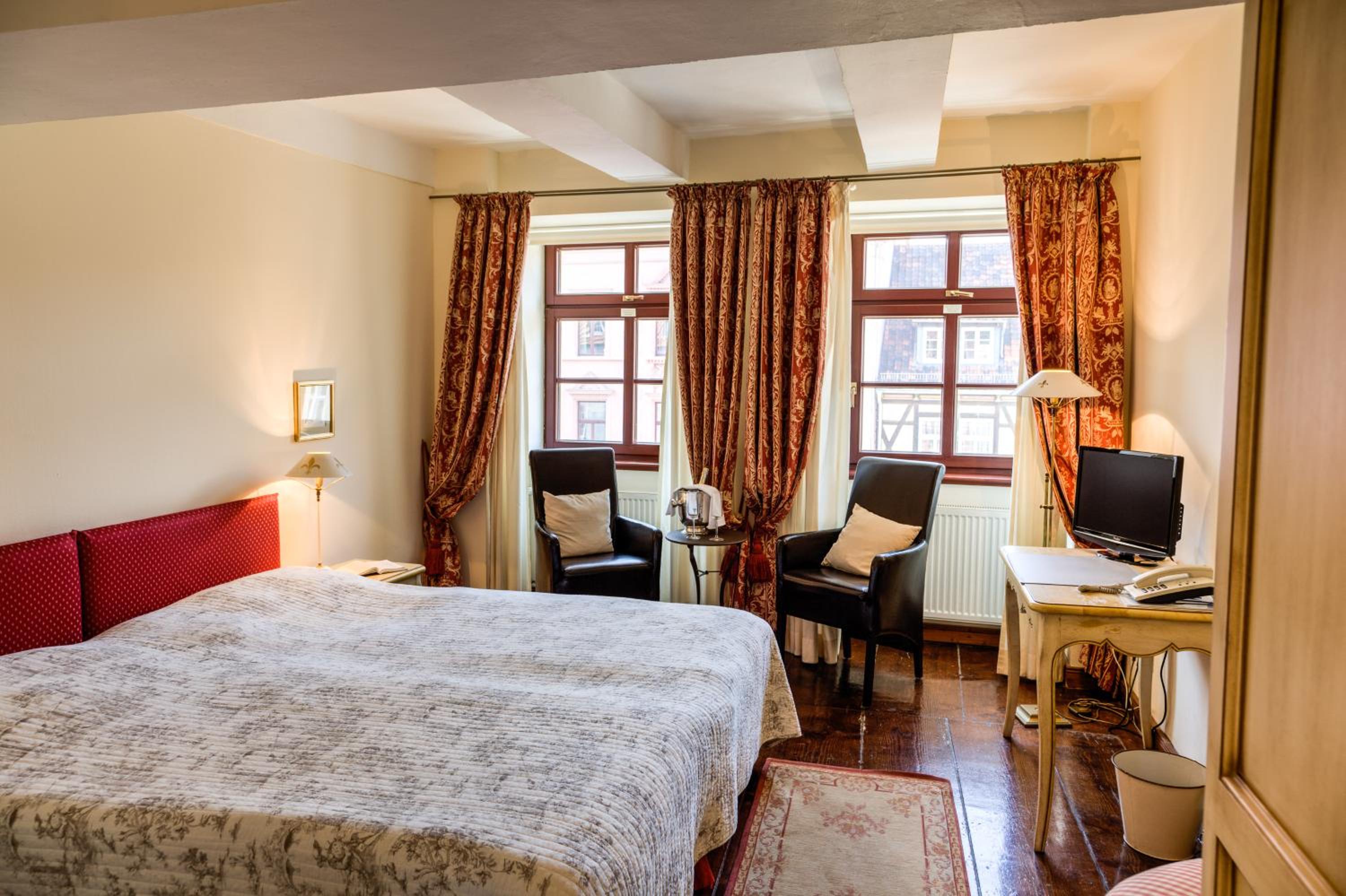Double Room - Photo 2