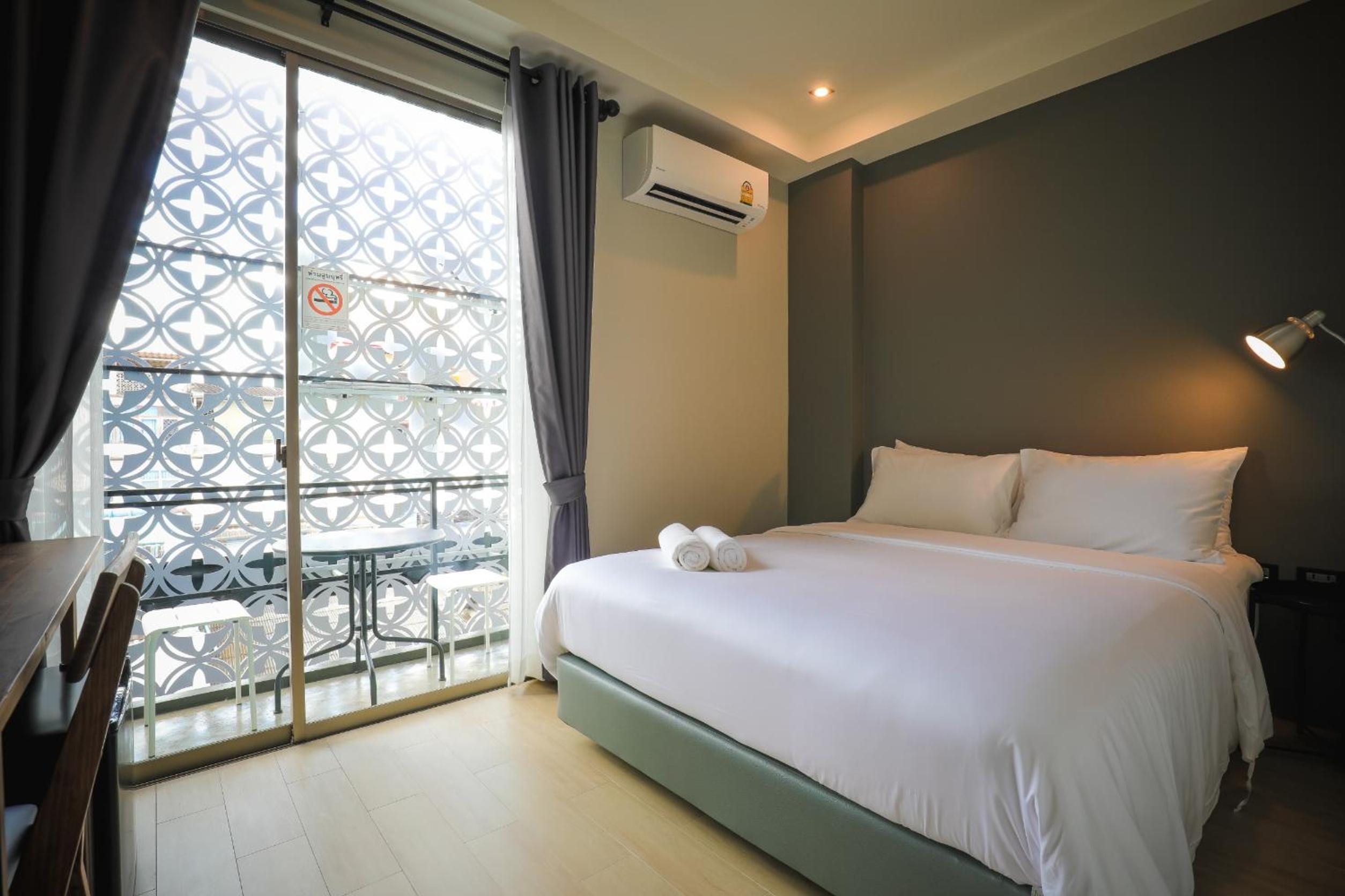 Double Room with Balcony - Photo 6