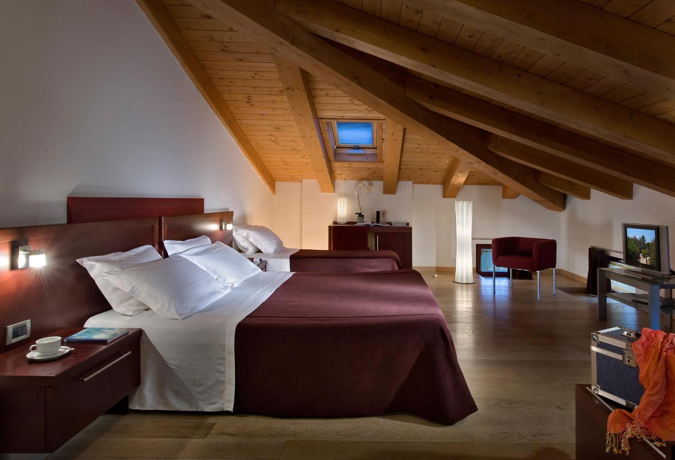 Double Room - Photo 4