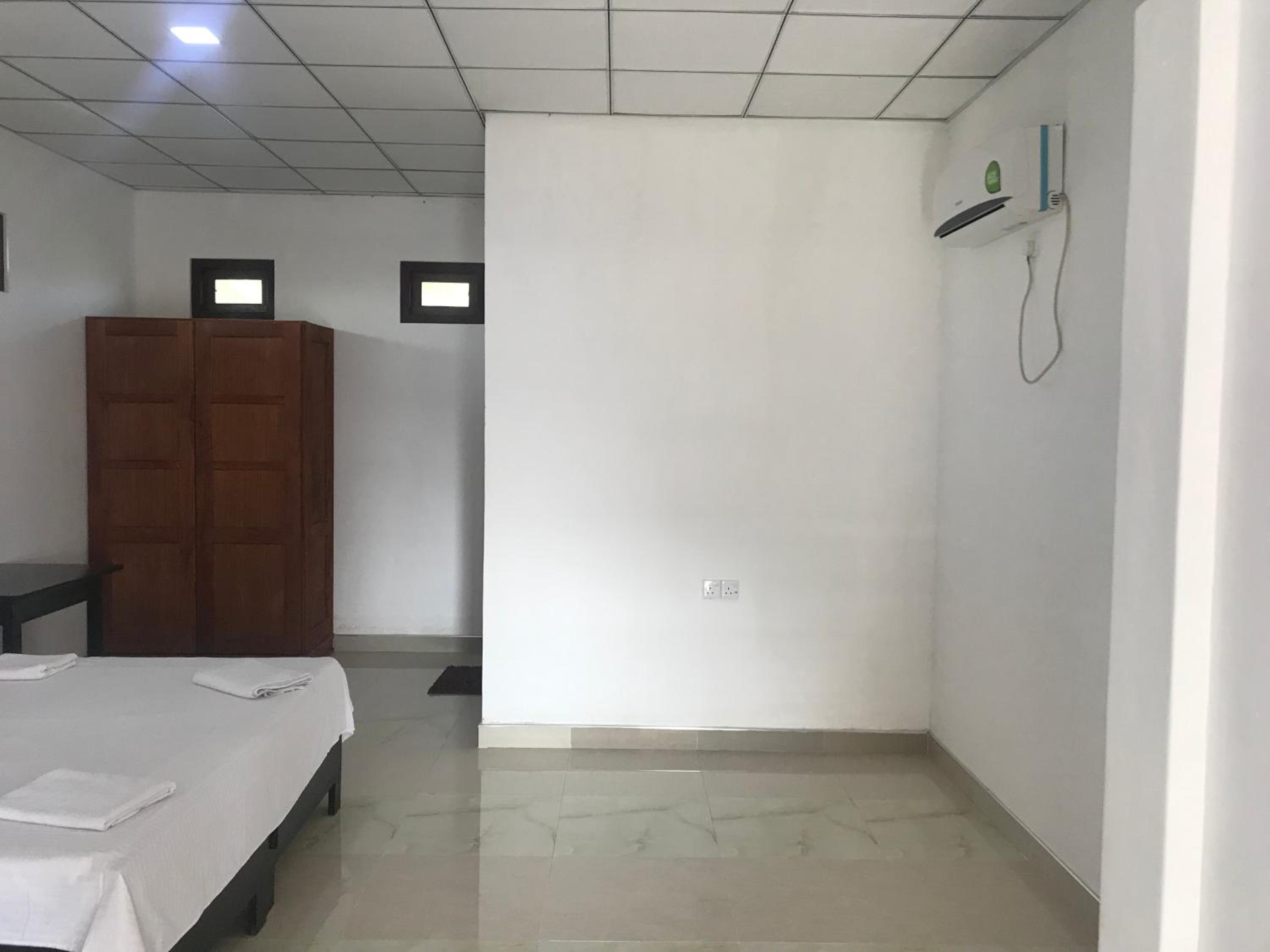 Deluxe Double or Twin Room with Lake View photo 3