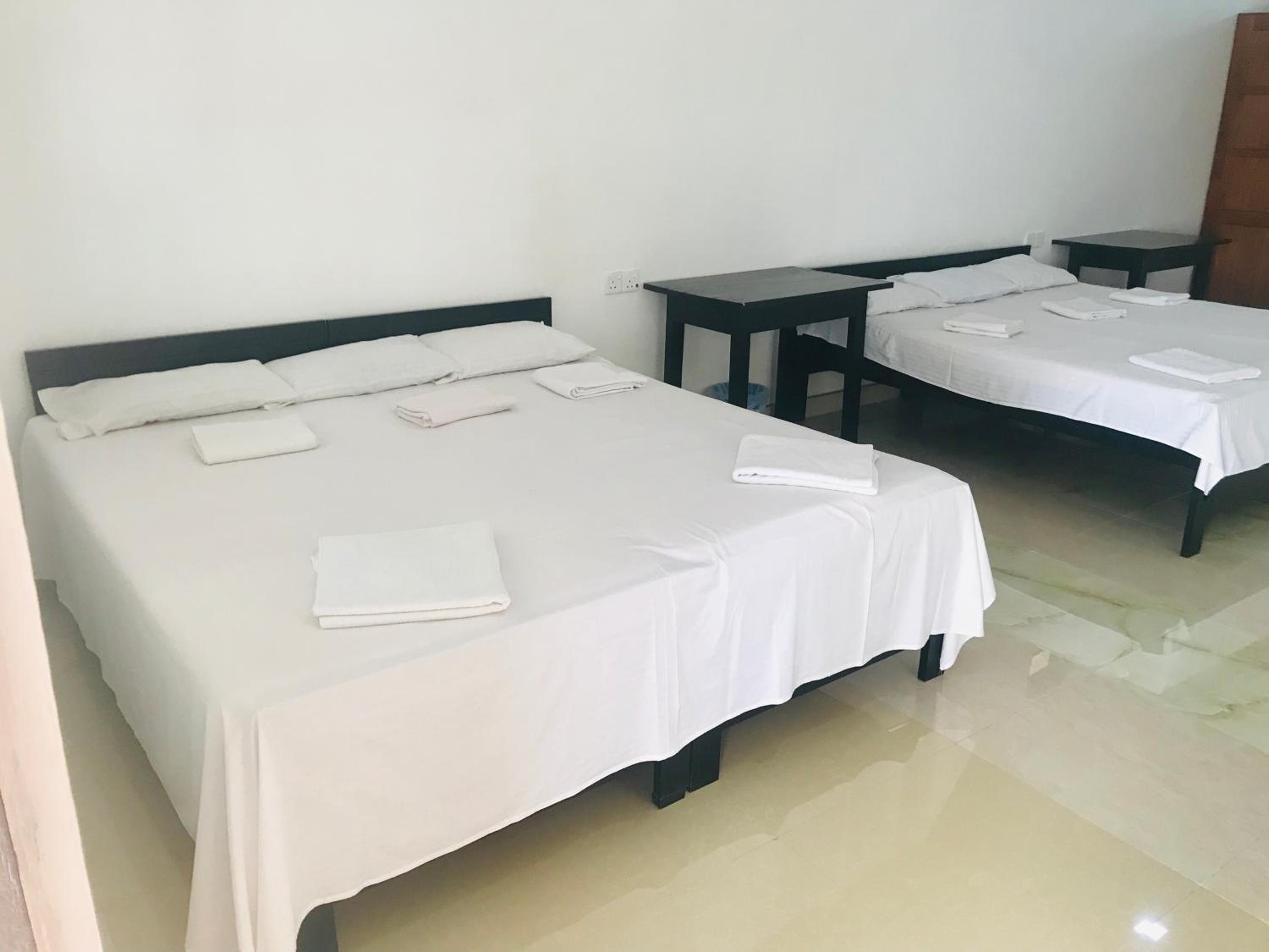 Deluxe Double or Twin Room with Lake View photo 1