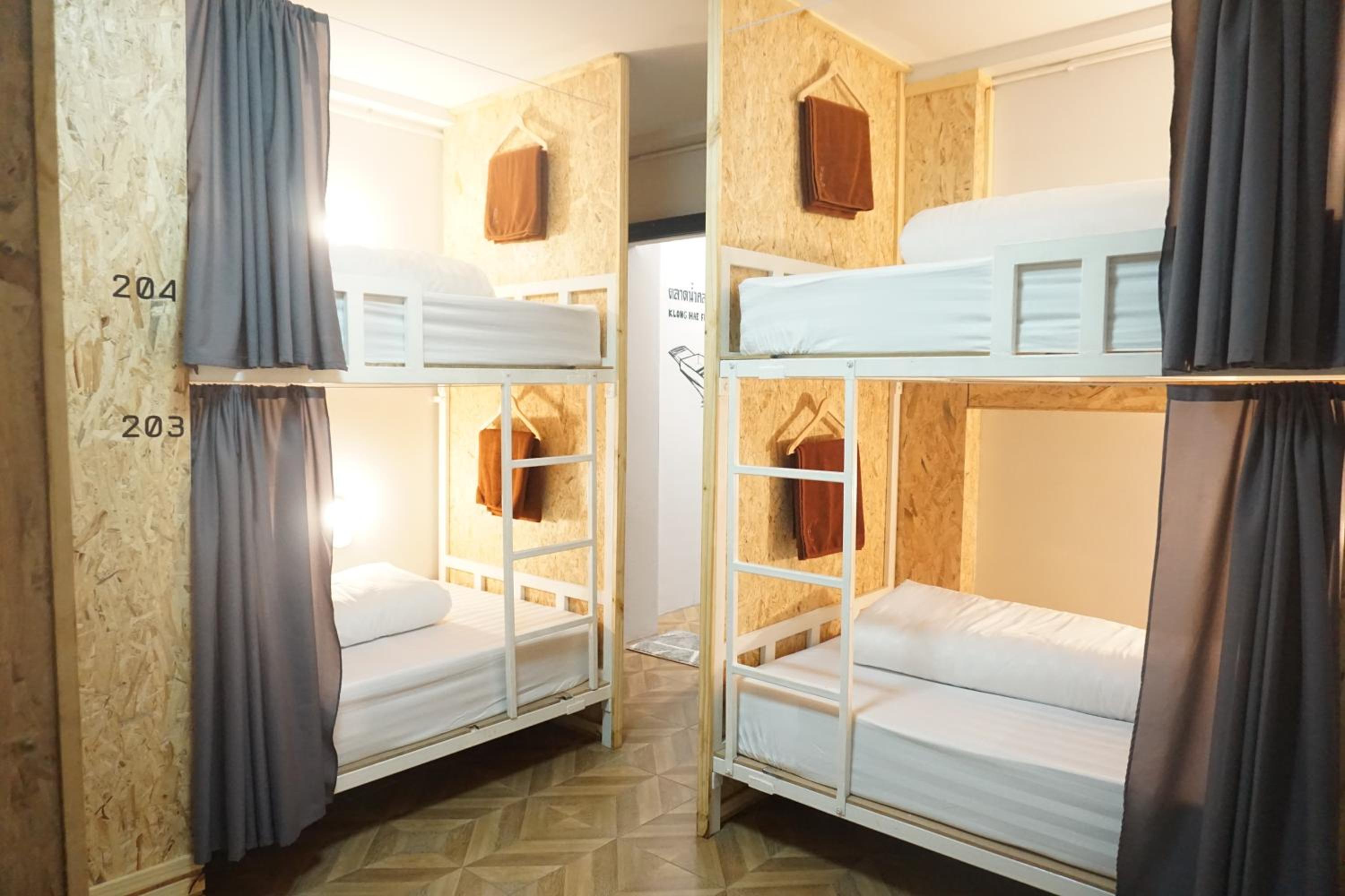 Bed in 6-Bed Mixed Dormitory Room photo 3
