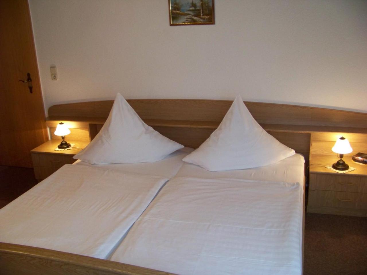 Small Double Room - Photo 8