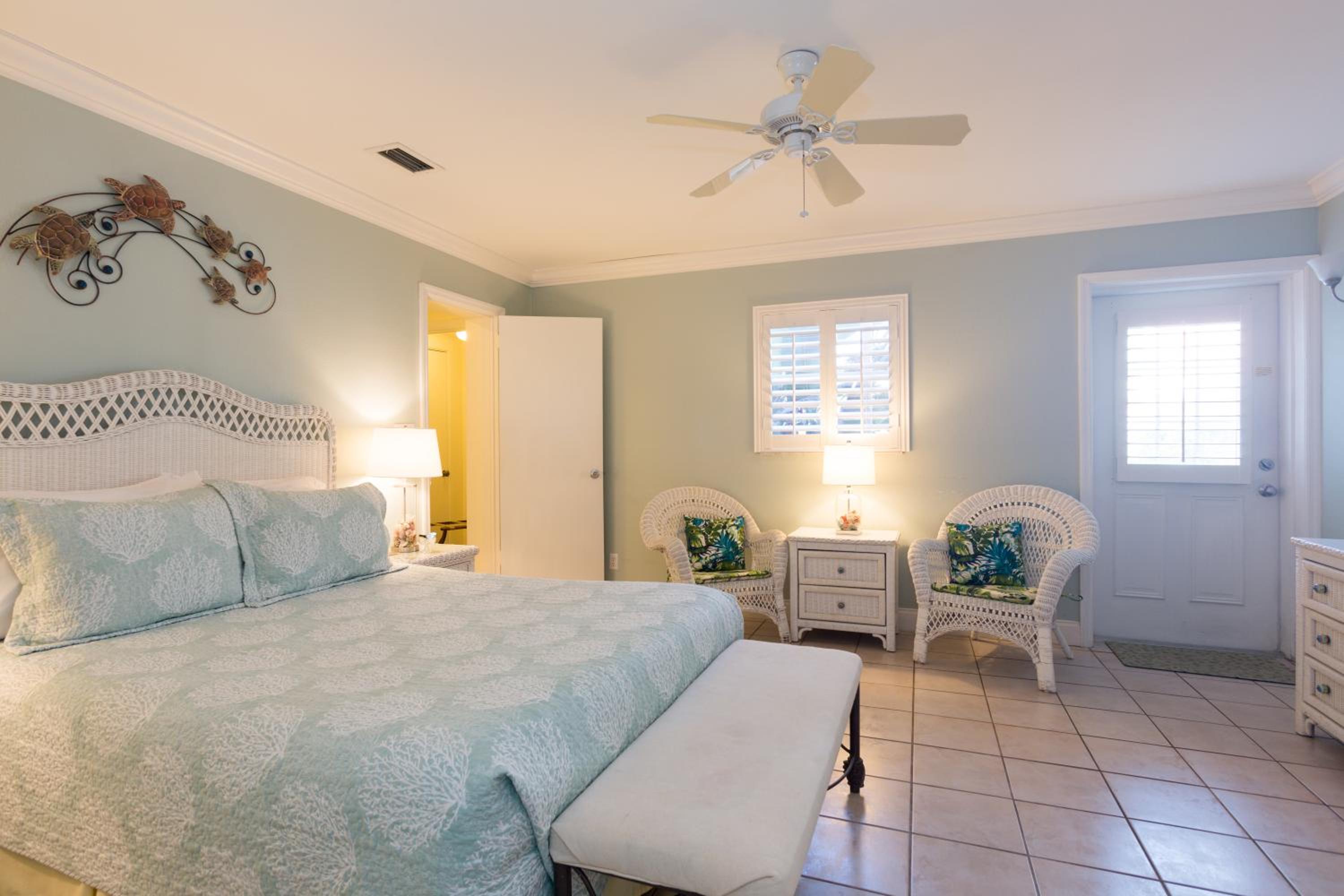 Deluxe Double Room with Shower