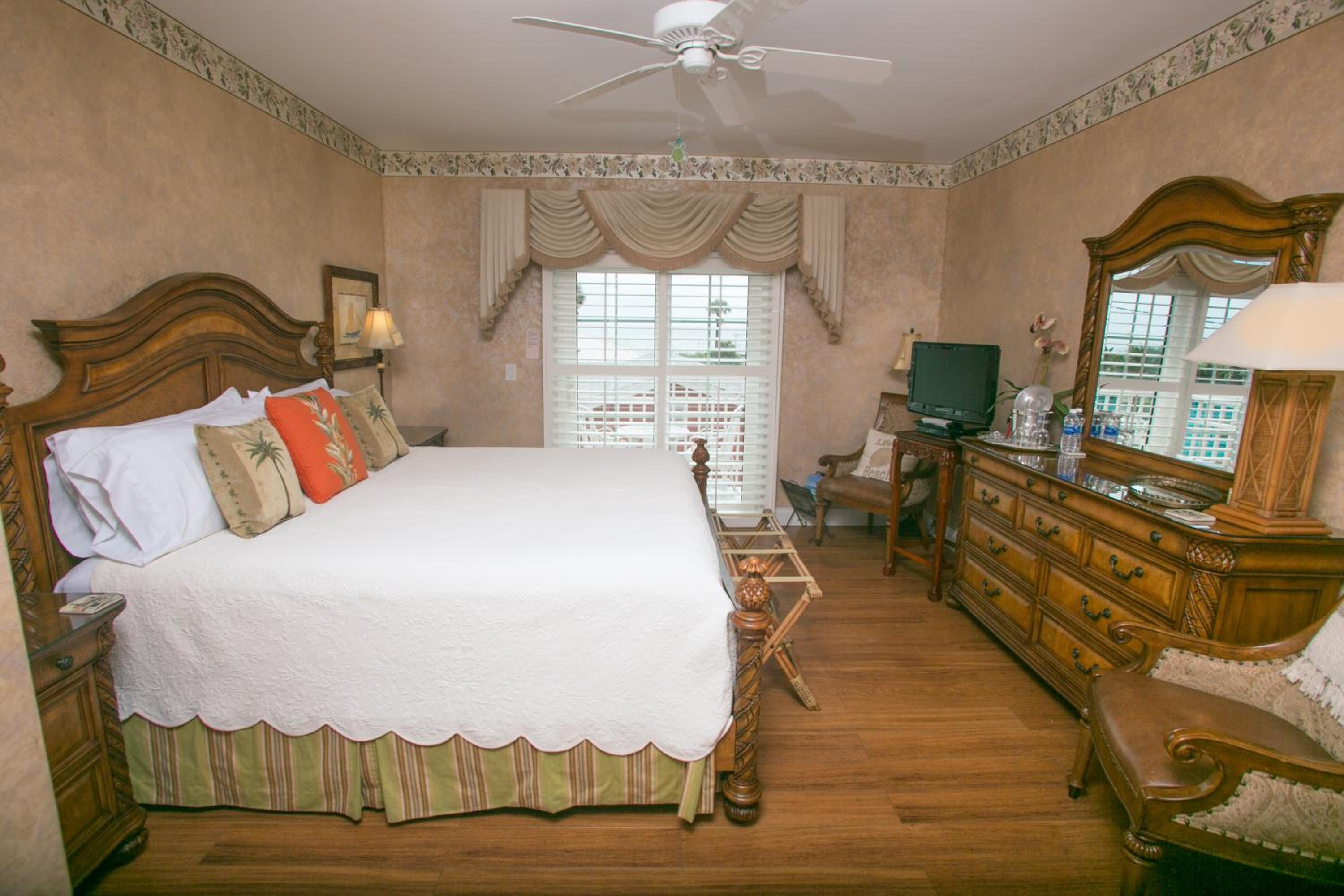 King Room with Spa Bath