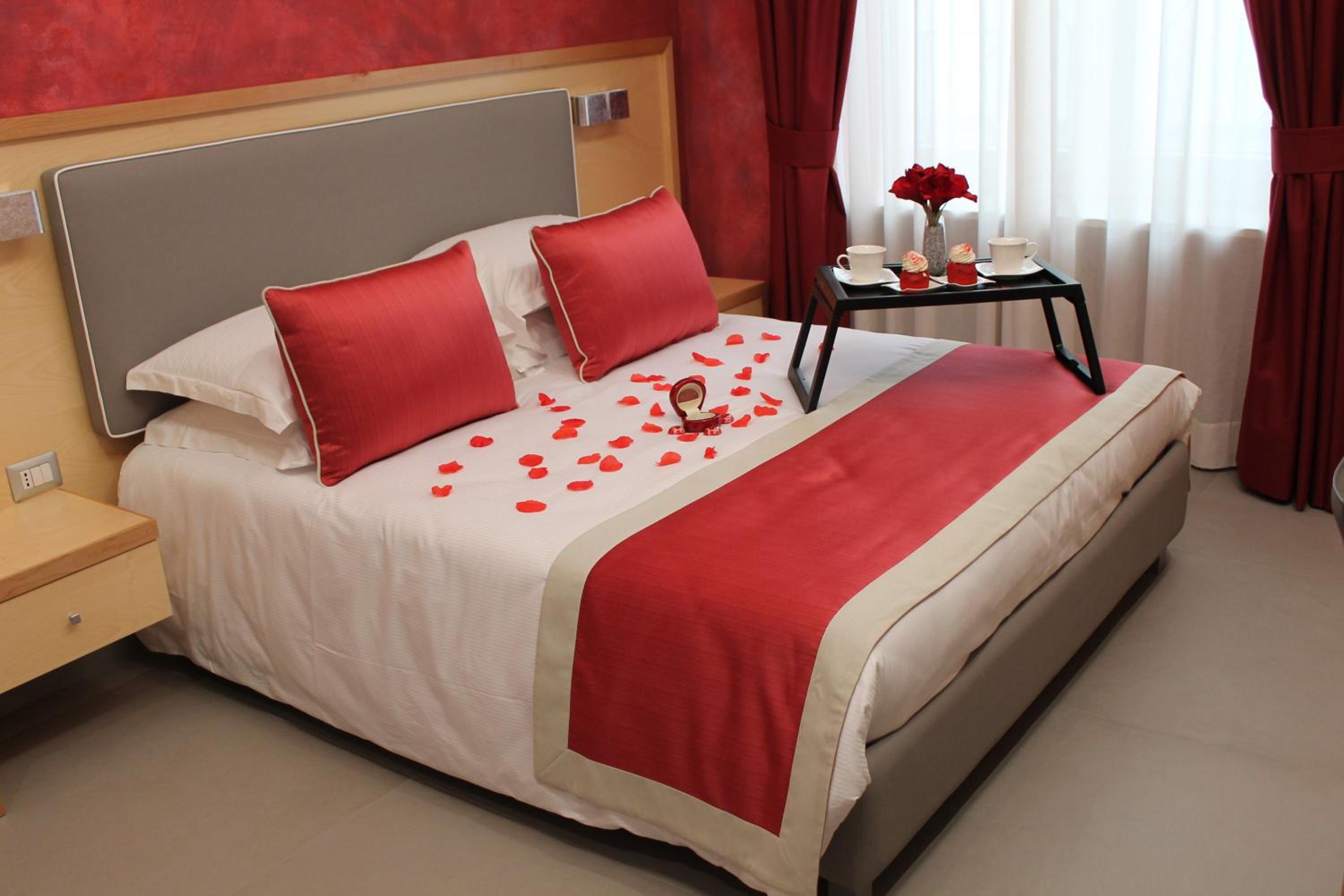 Quadruple Room - Photo 12