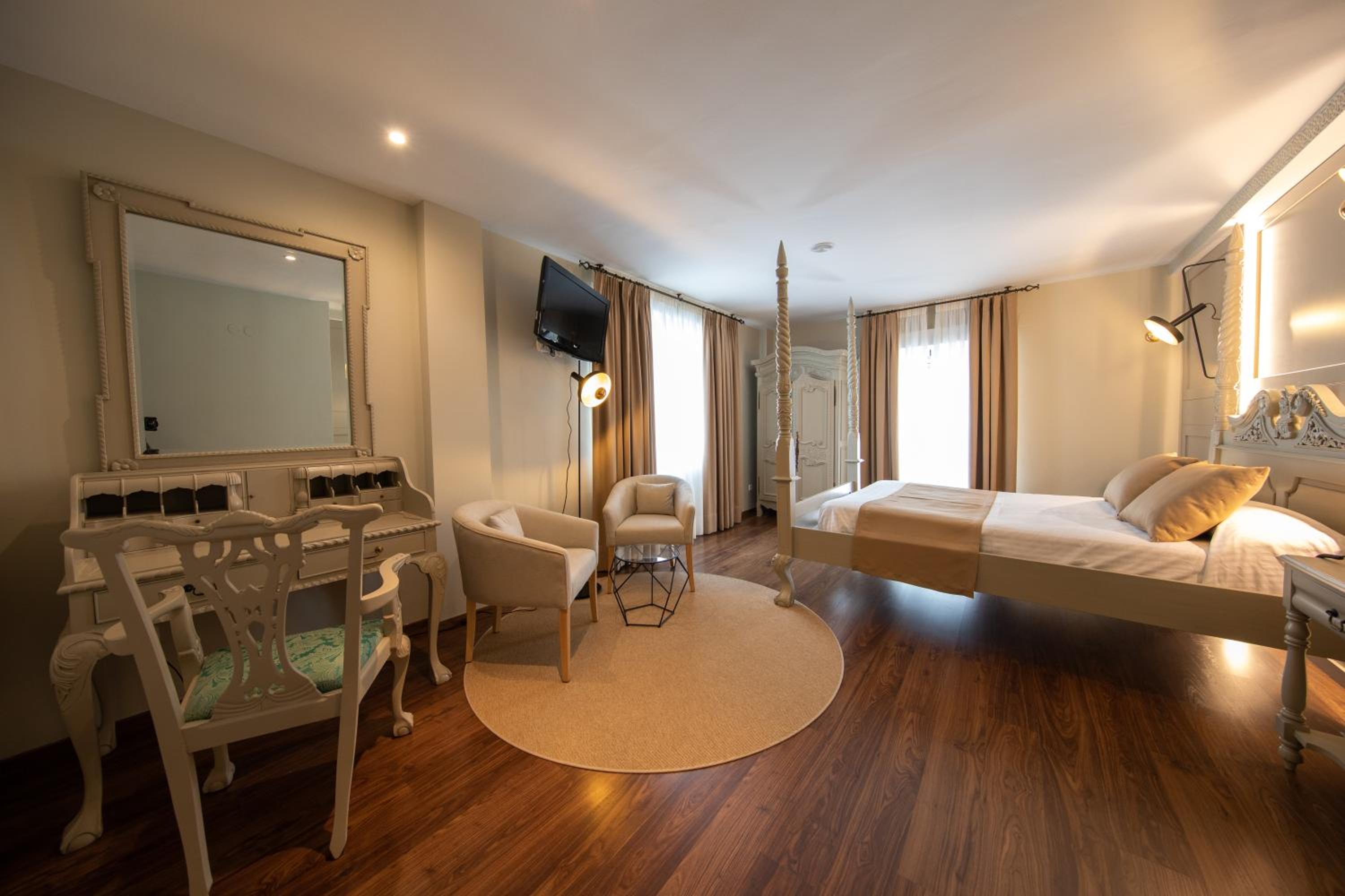 Double Room with Balcony and Sea View