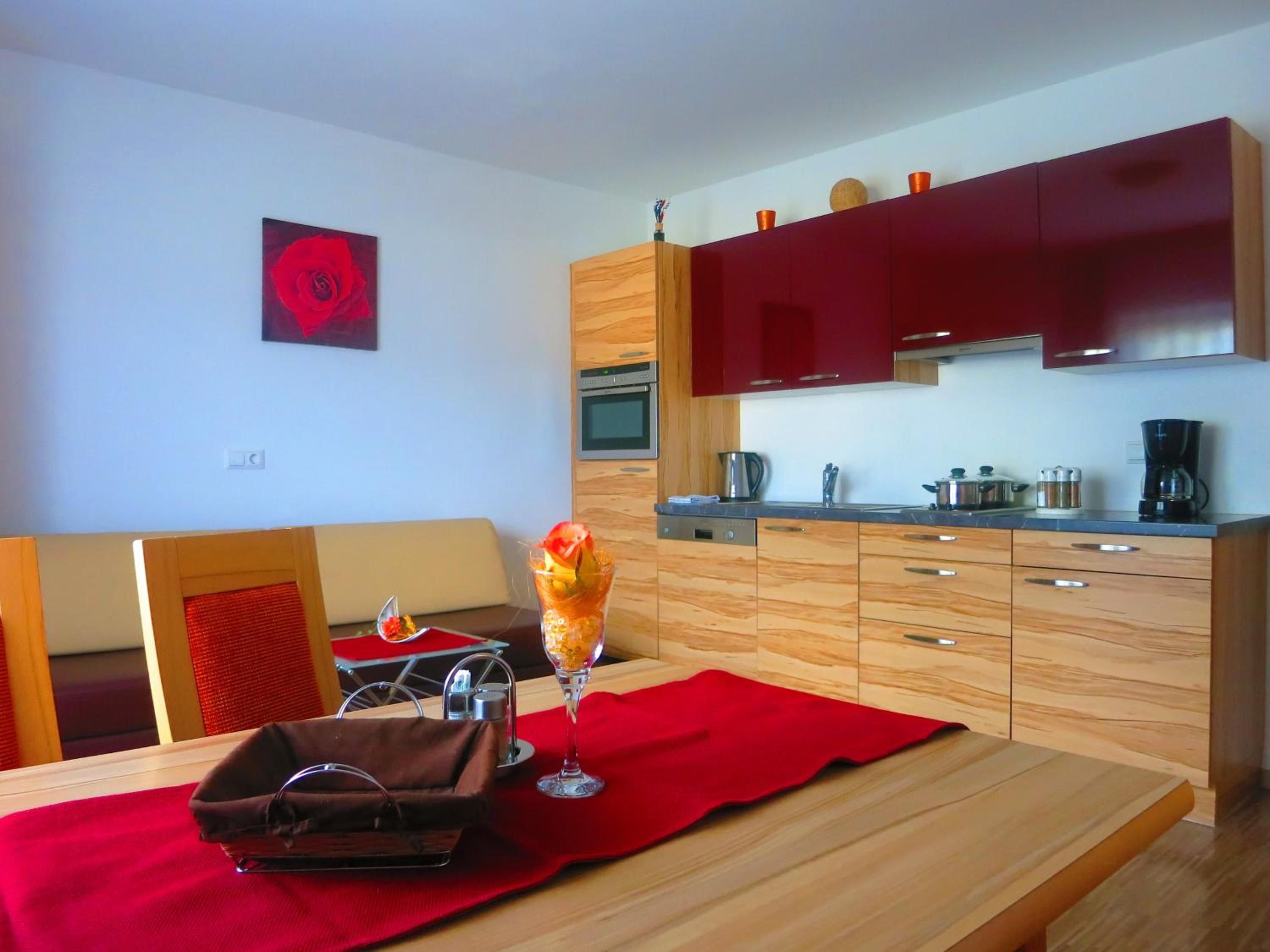 Apartment photo 3