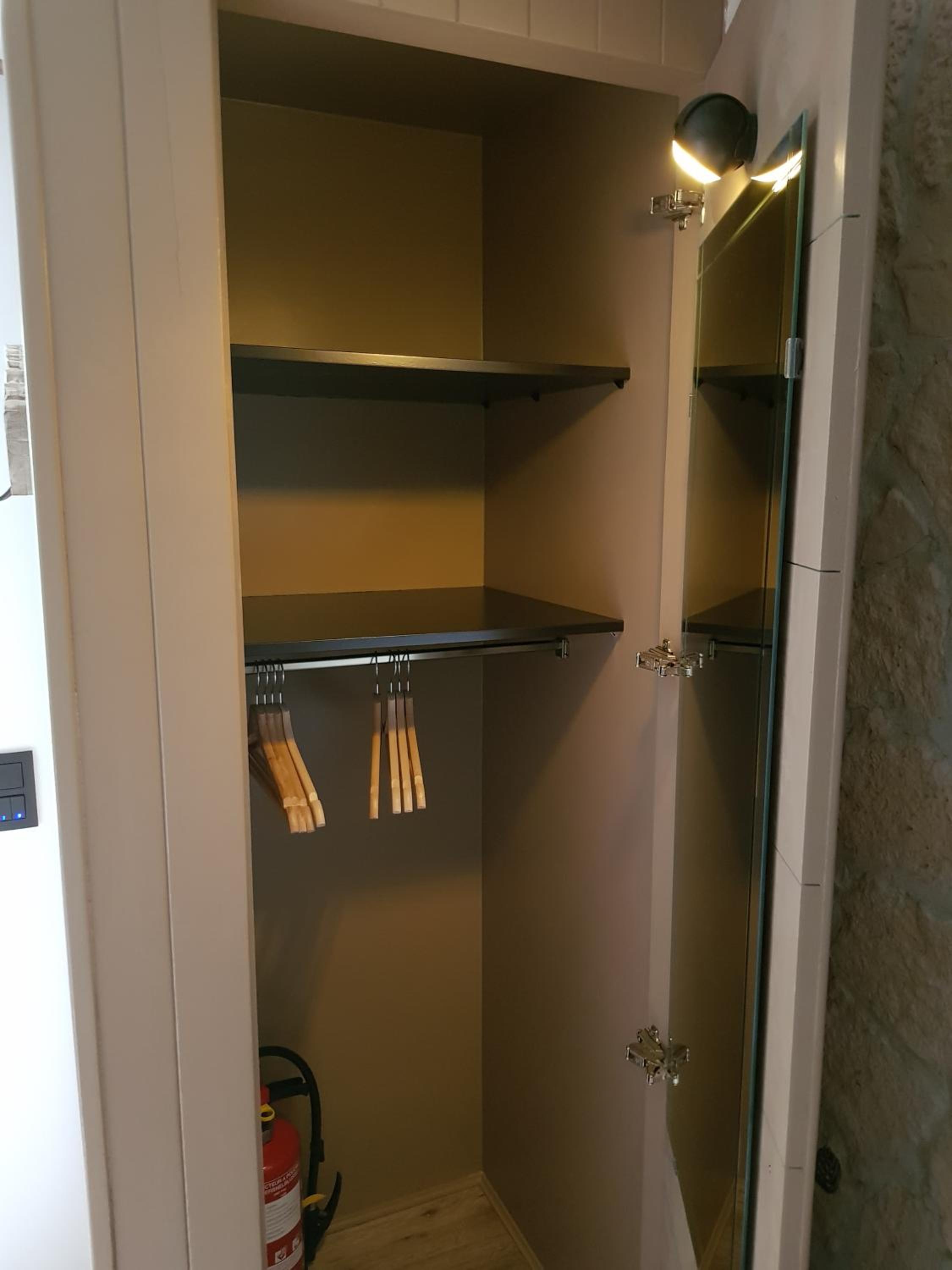 Deluxe Double or Twin Room photo 3
