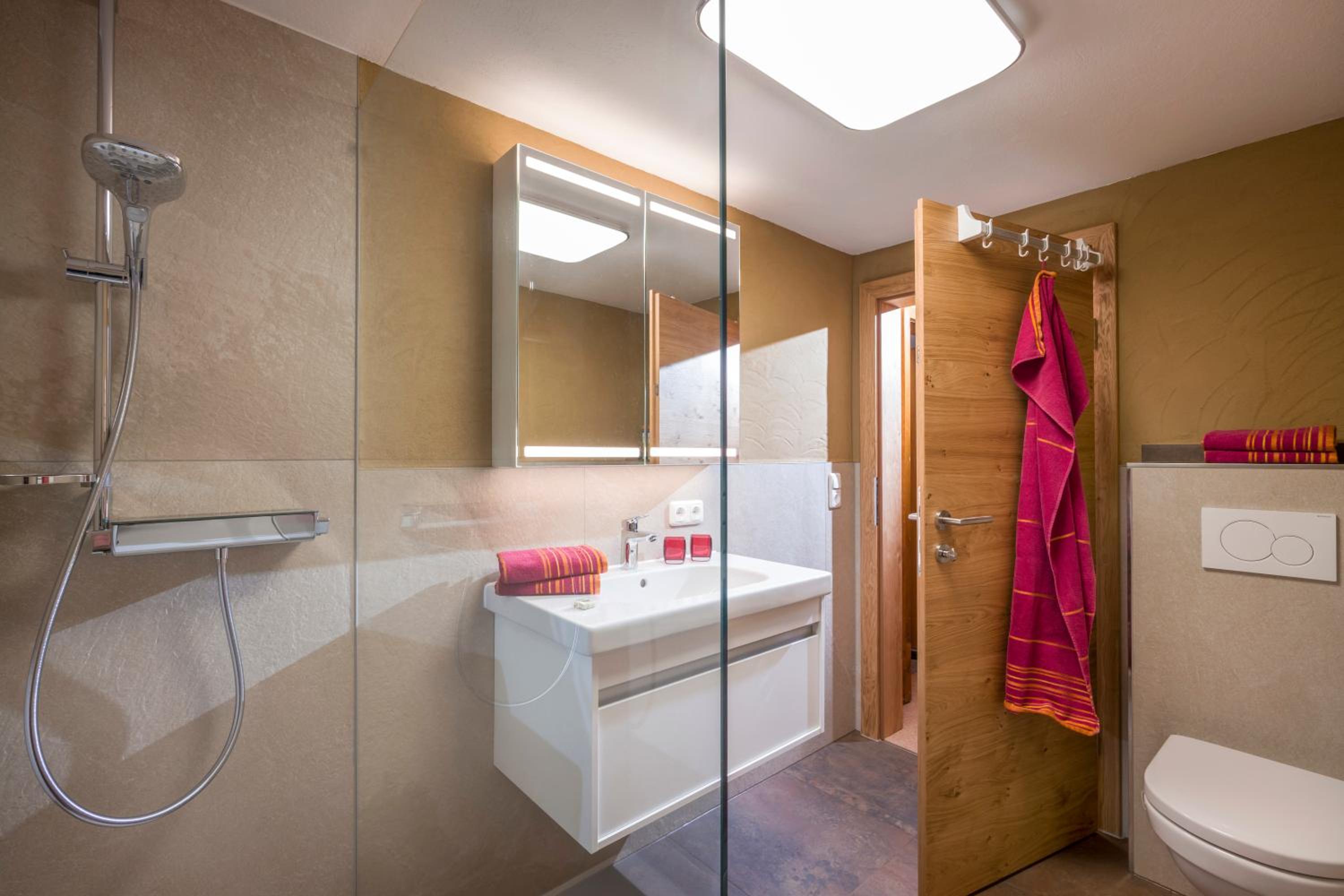 Two-Bedroom Apartment (2 Adults + 2 Children) photo 3