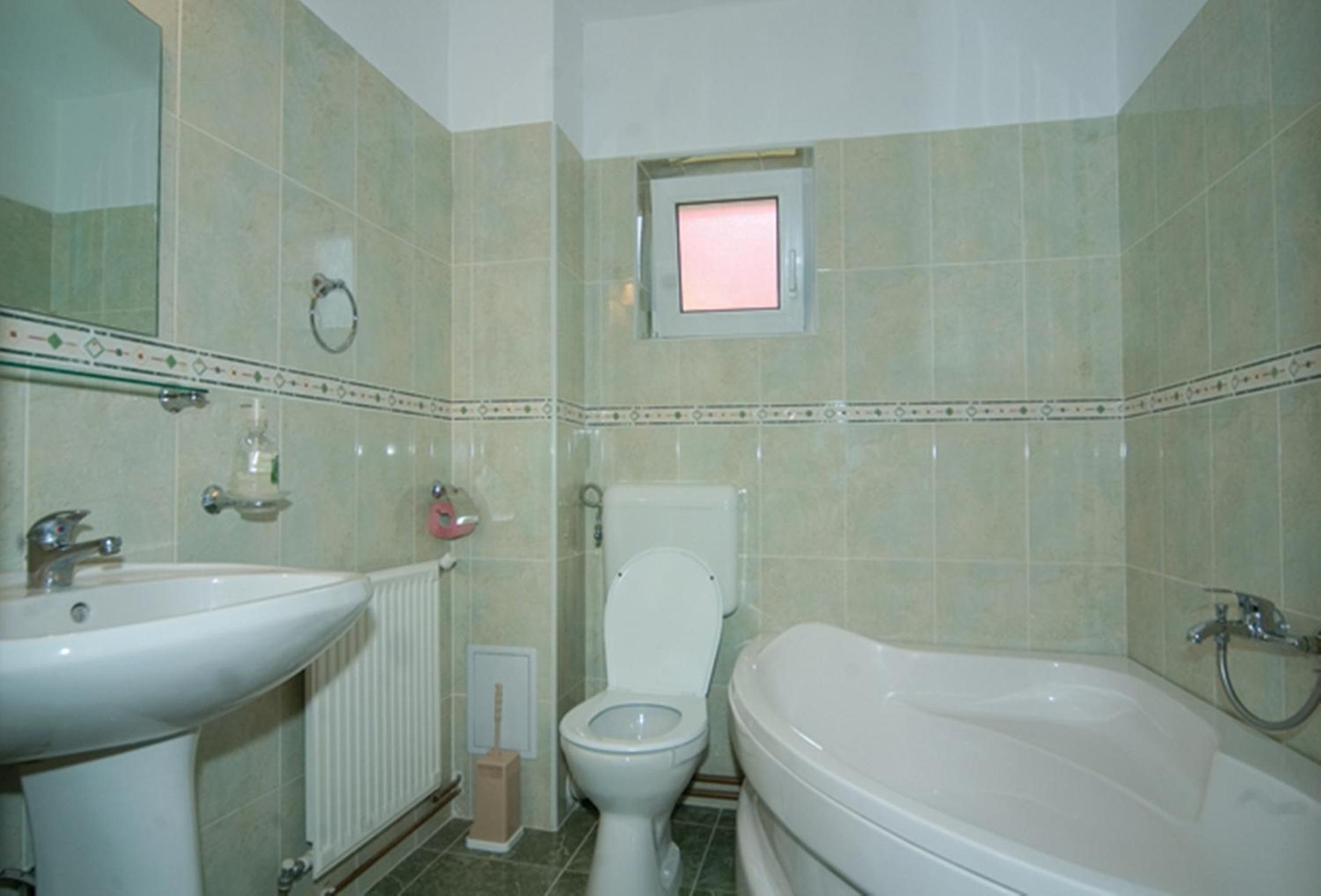 Suite - Photo 5