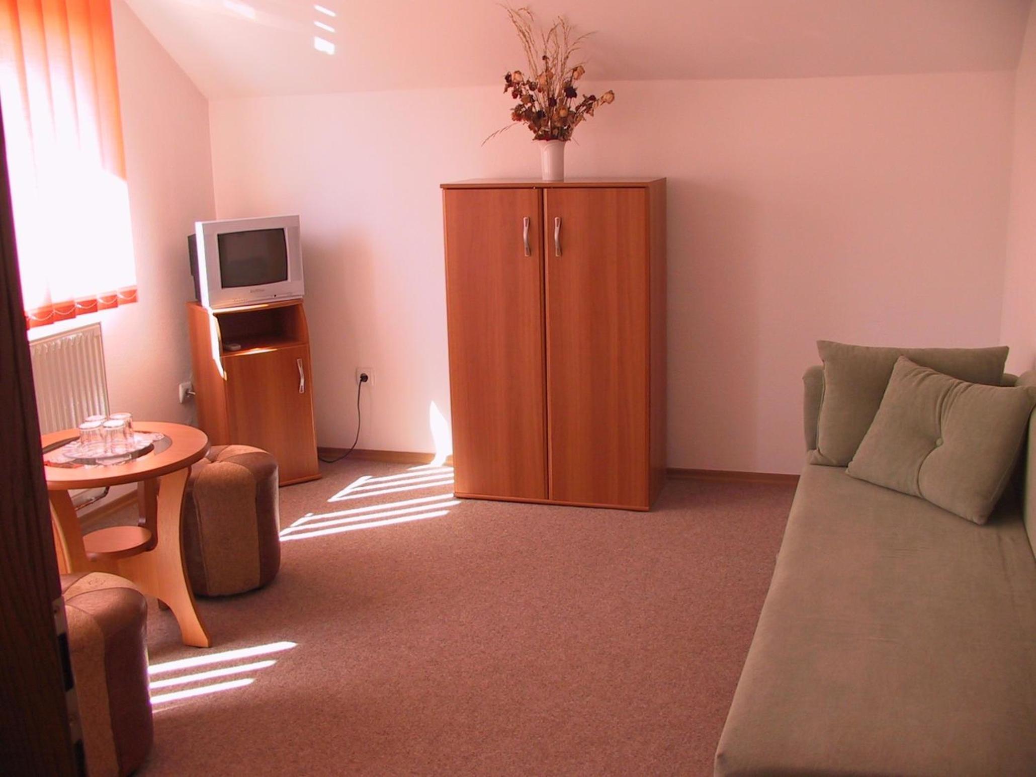 Suite - Photo 4