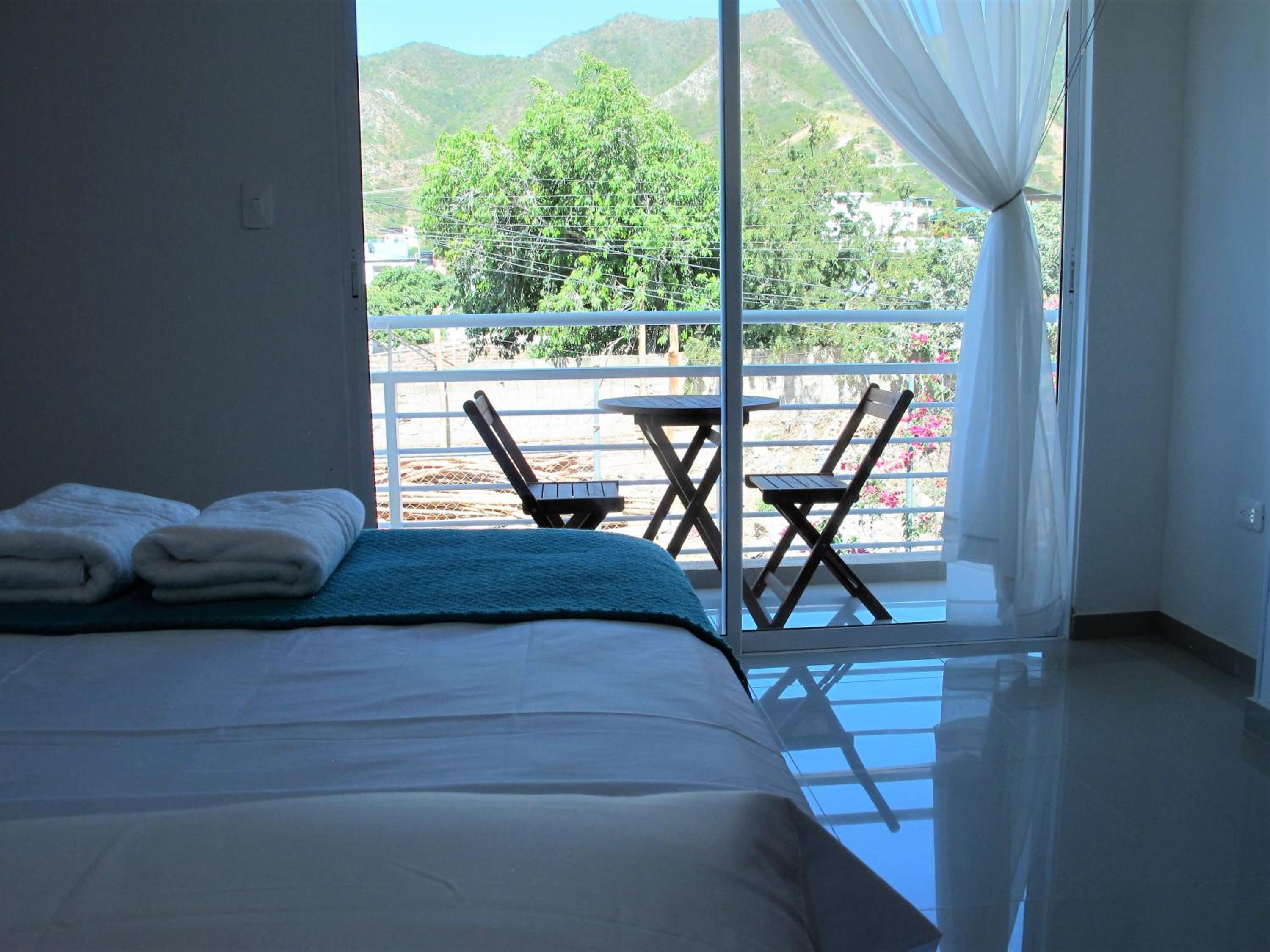 Deluxe Double Room with Balcony photo 3