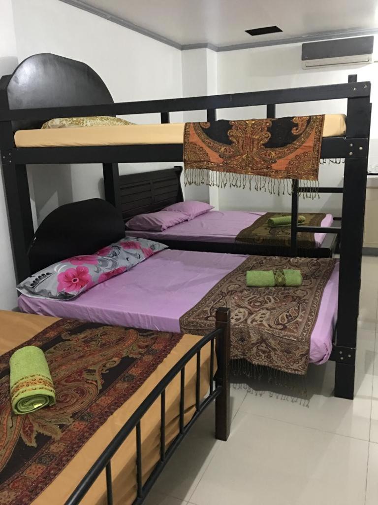 Triple Room with Private Bathroom - Photo 2