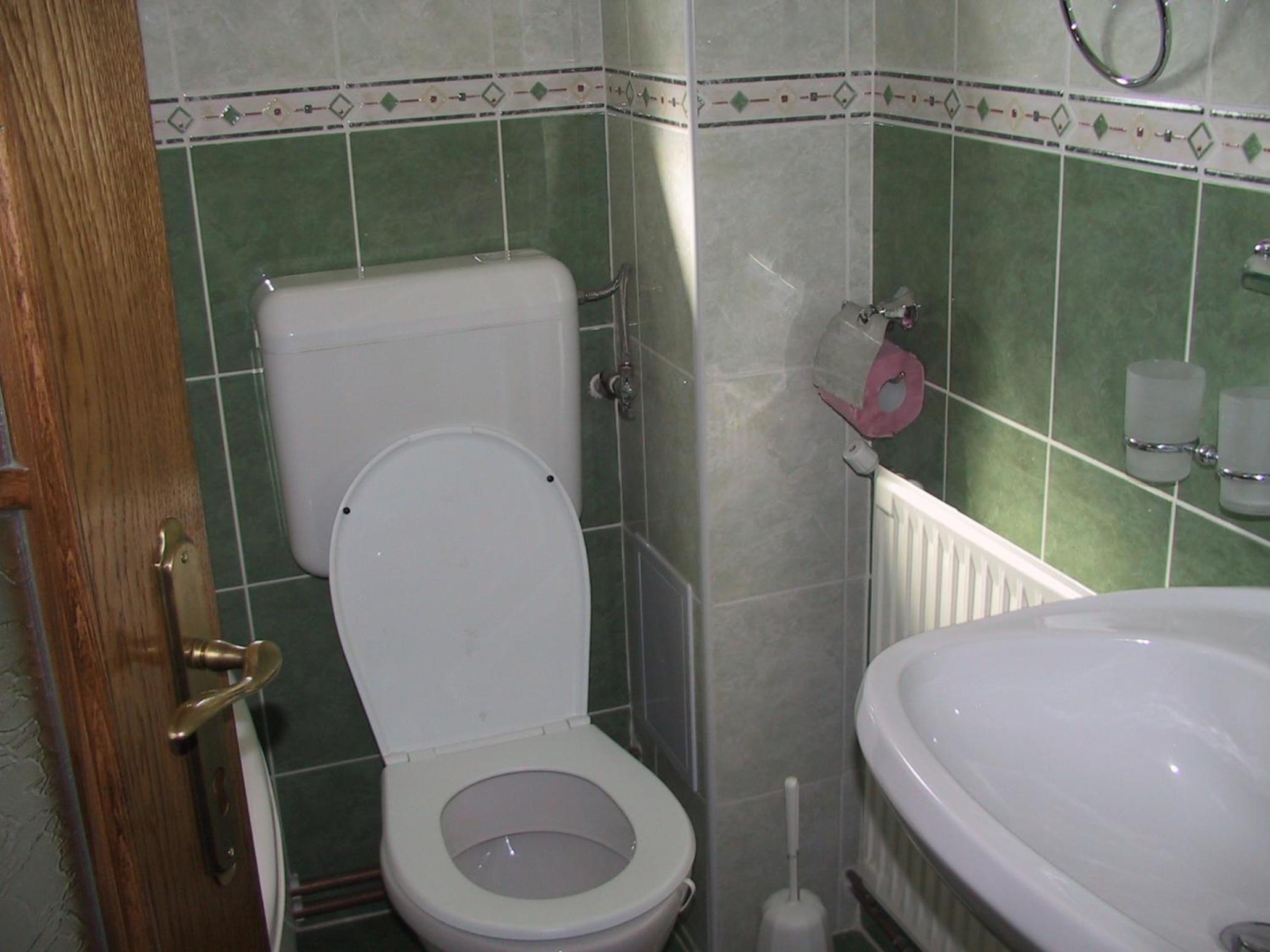 Twin Room - Photo 4