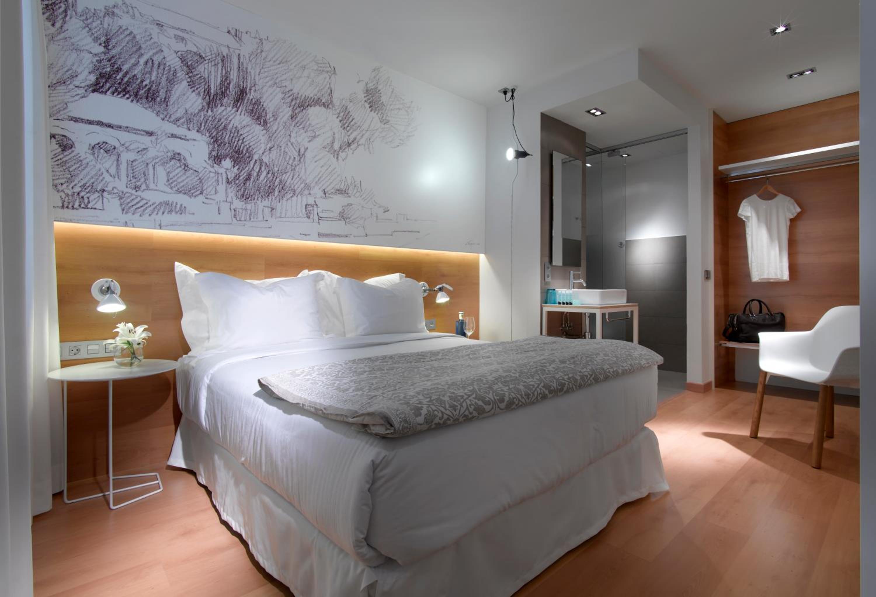Double or Twin Room - Photo 1