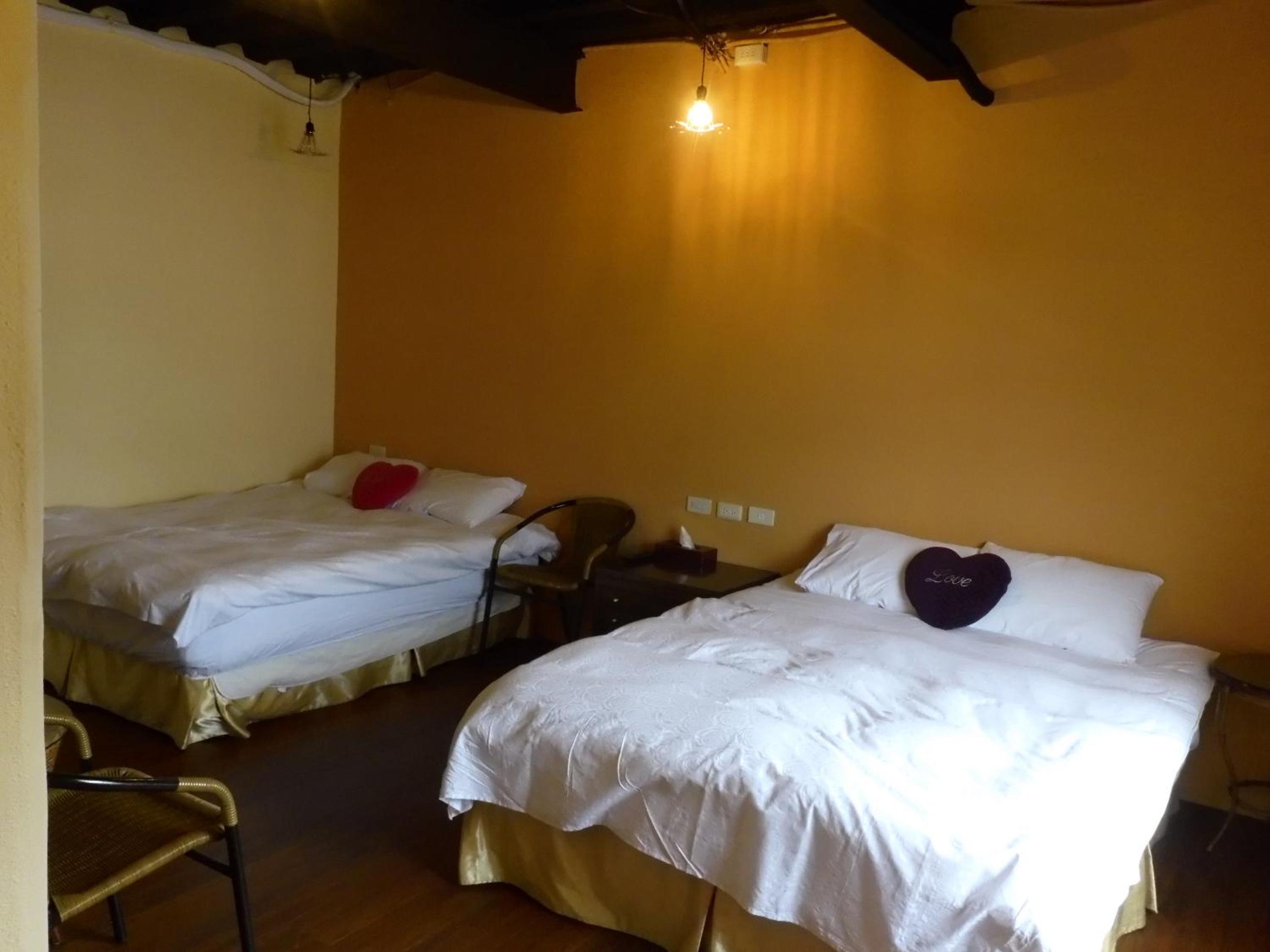 Quadruple Room with Bathroom photo 2