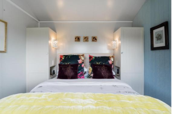 One-Bedroom House photo 2