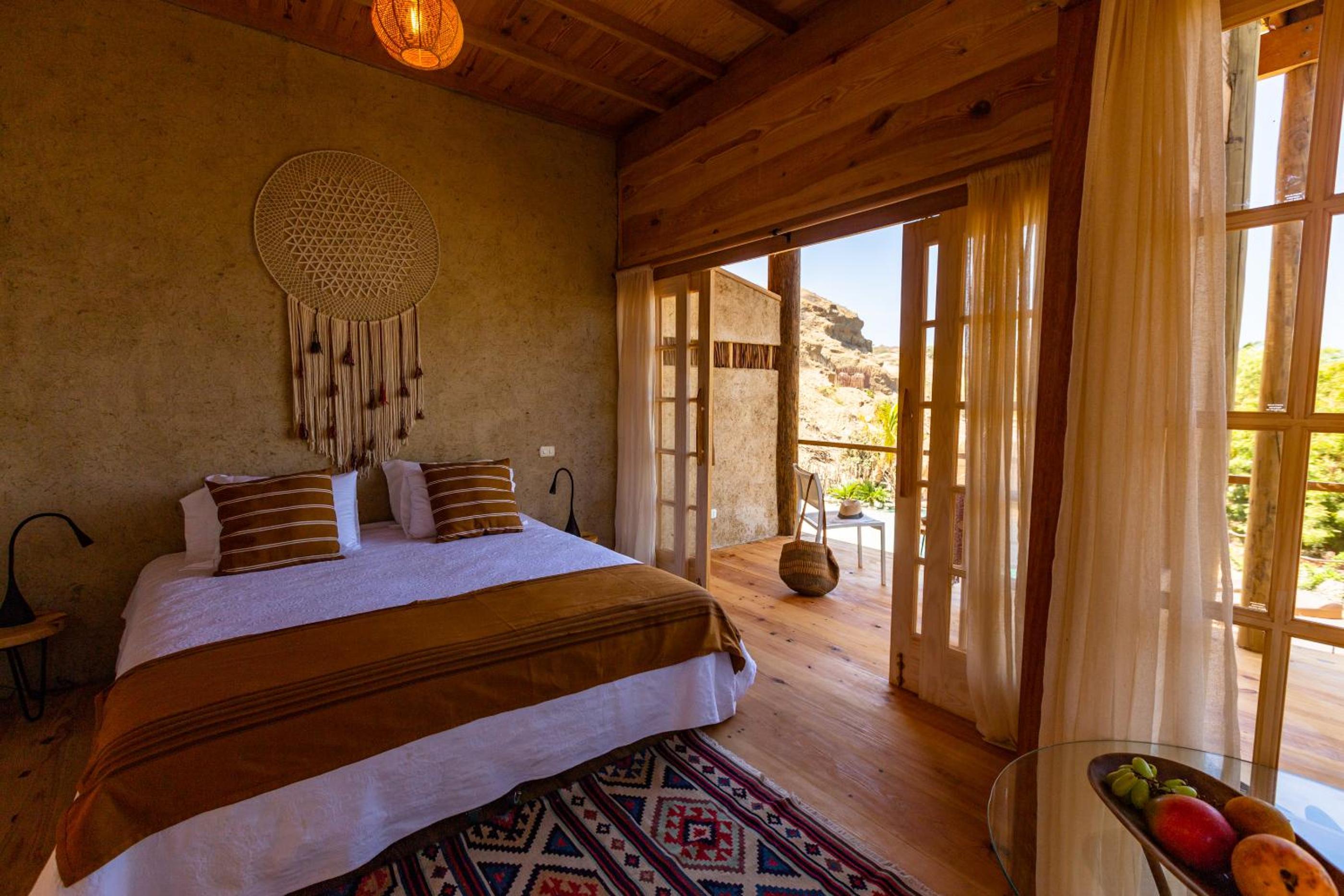 Deluxe Double or Twin Room with Pool View photo 1